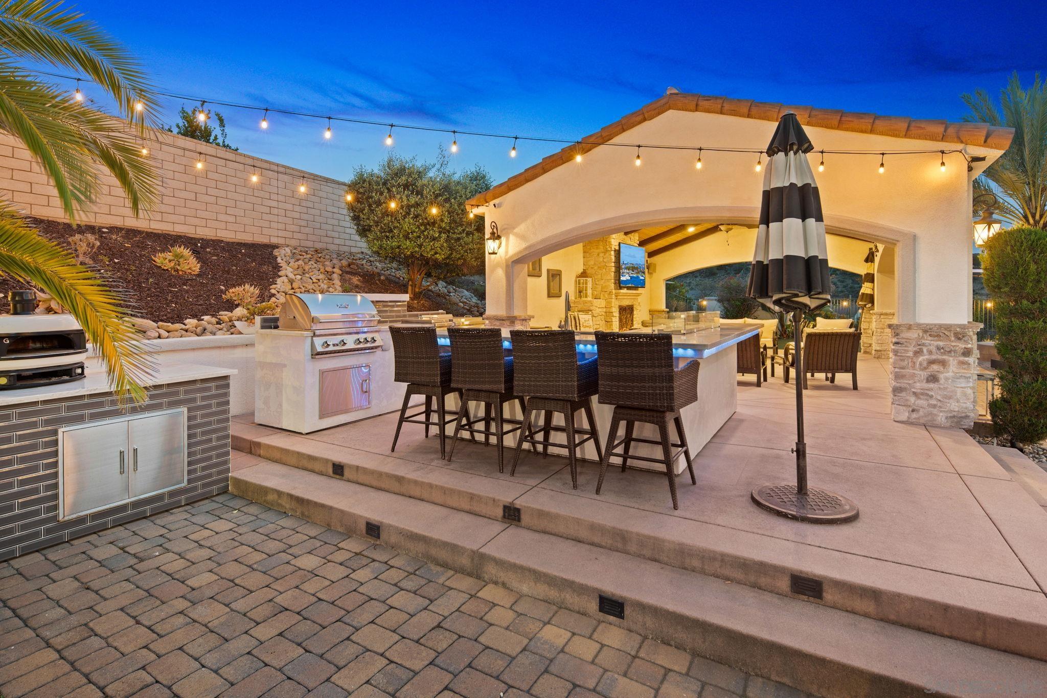 Detail Gallery Image 22 of 58 For 11764  Big Canyon Ln, San Diego,  CA 92131 - 7 Beds | 5/1 Baths