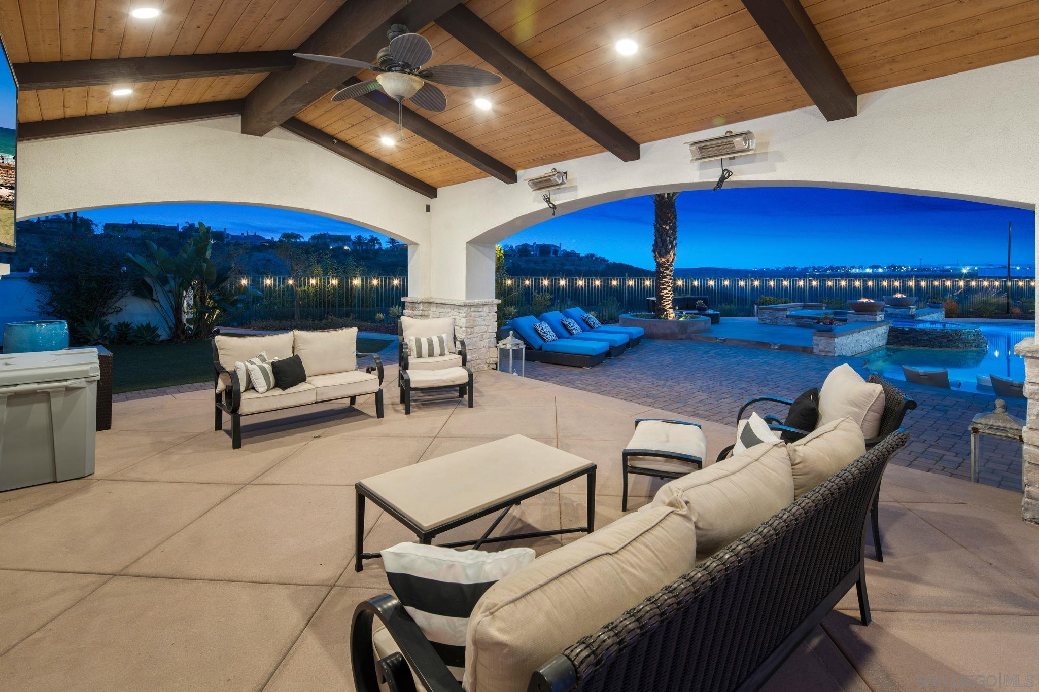 Detail Gallery Image 25 of 58 For 11764  Big Canyon Ln, San Diego,  CA 92131 - 7 Beds | 5/1 Baths