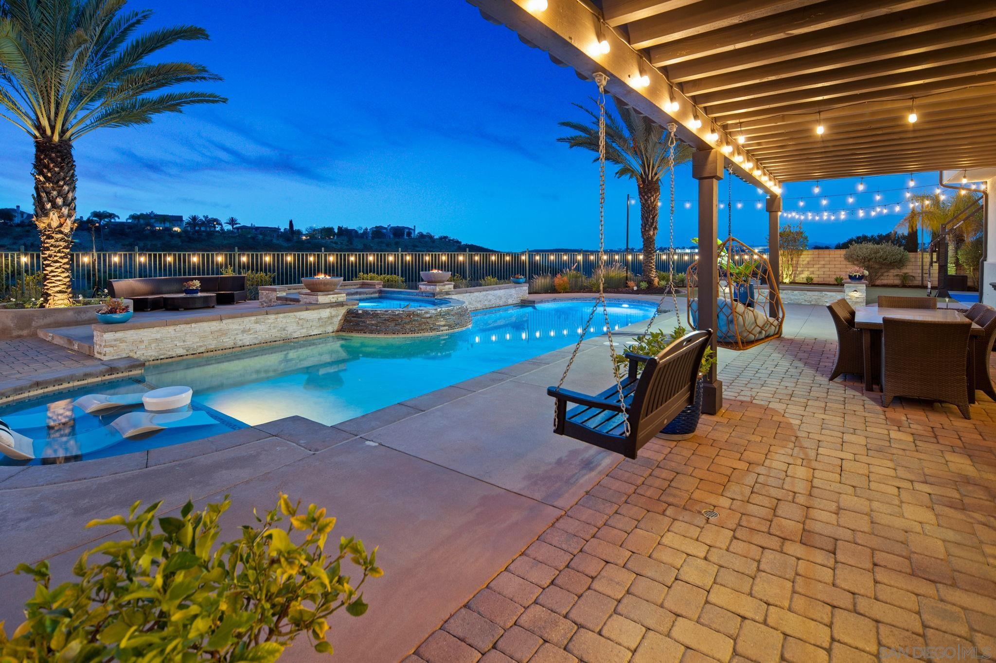 Detail Gallery Image 28 of 58 For 11764  Big Canyon Ln, San Diego,  CA 92131 - 7 Beds | 5/1 Baths