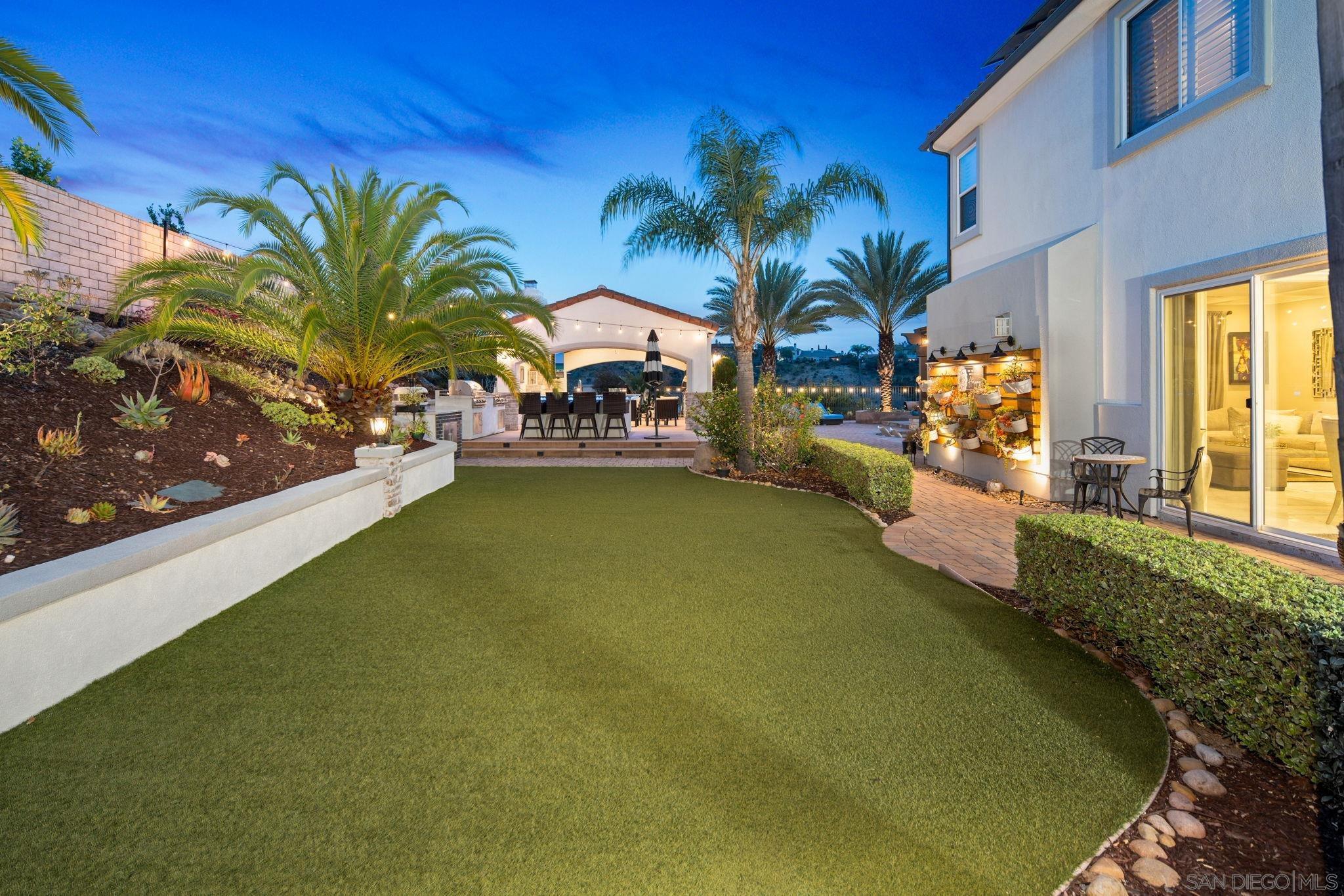 Detail Gallery Image 30 of 58 For 11764  Big Canyon Ln, San Diego,  CA 92131 - 7 Beds | 5/1 Baths