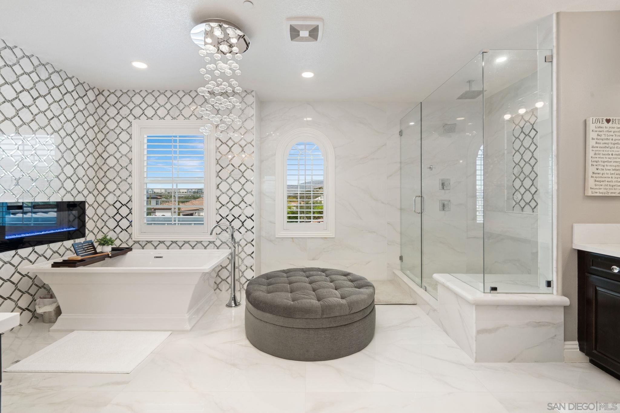 Detail Gallery Image 39 of 58 For 11764  Big Canyon Ln, San Diego,  CA 92131 - 7 Beds | 5/1 Baths