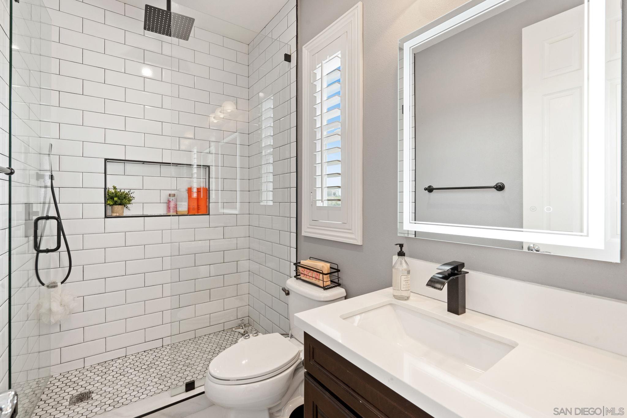 Detail Gallery Image 45 of 58 For 11764  Big Canyon Ln, San Diego,  CA 92131 - 7 Beds | 5/1 Baths