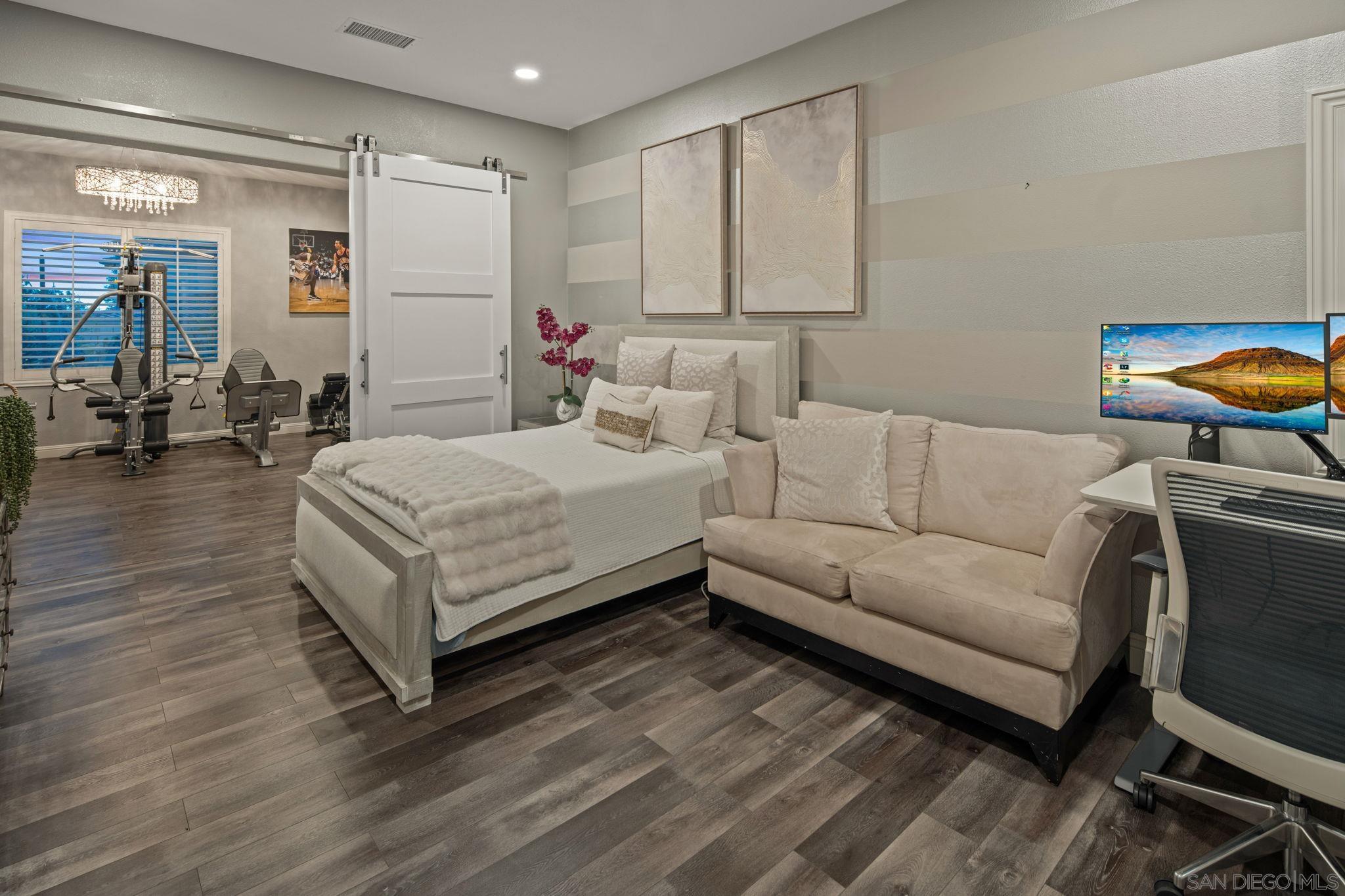 Detail Gallery Image 48 of 58 For 11764  Big Canyon Ln, San Diego,  CA 92131 - 7 Beds | 5/1 Baths