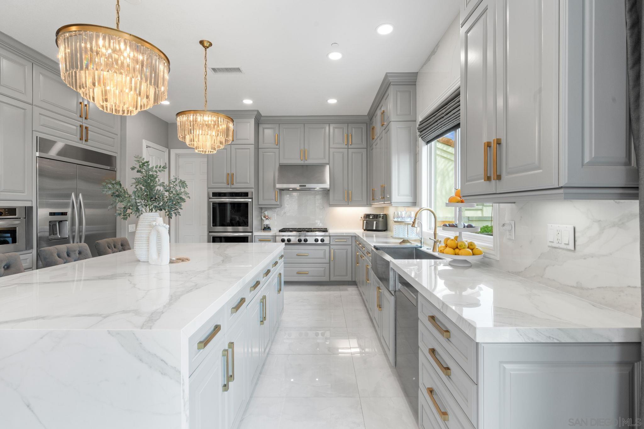 Detail Gallery Image 6 of 58 For 11764  Big Canyon Ln, San Diego,  CA 92131 - 7 Beds | 5/1 Baths