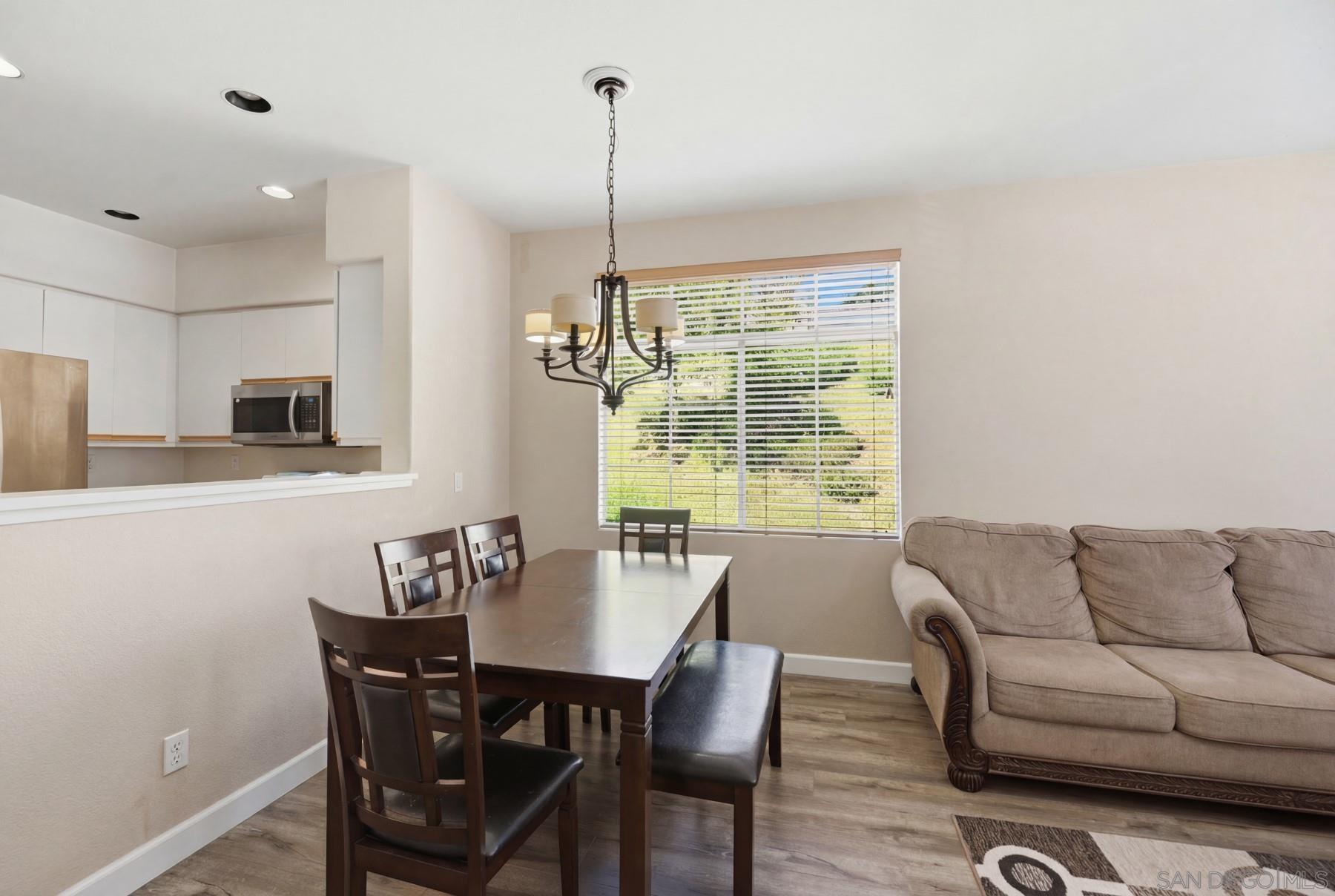 Detail Gallery Image 12 of 31 For 12546  Heatherton Ct  #45,  San Diego,  CA 92128 - 2 Beds | 2 Baths