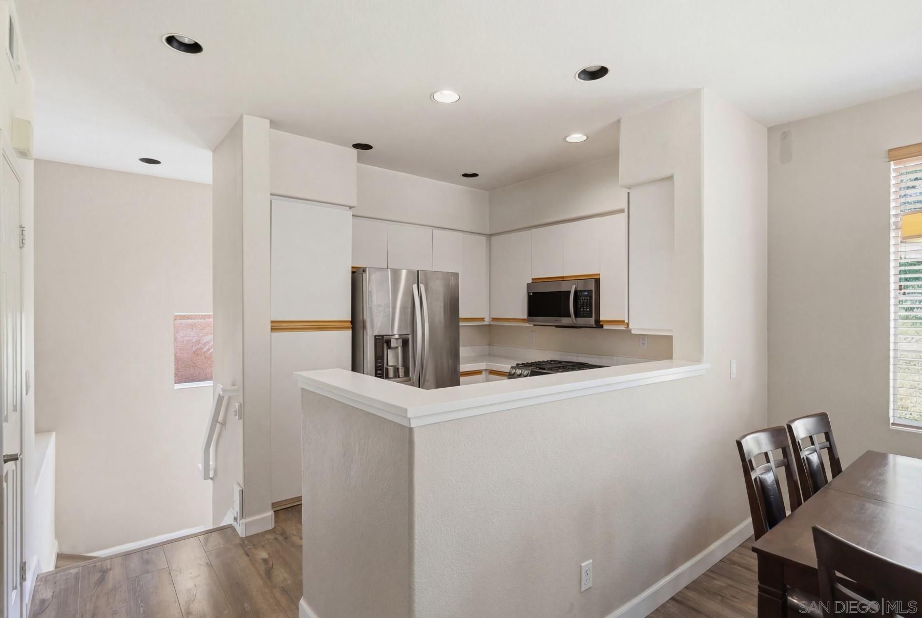 Detail Gallery Image 14 of 31 For 12546  Heatherton Ct  #45,  San Diego,  CA 92128 - 2 Beds | 2 Baths