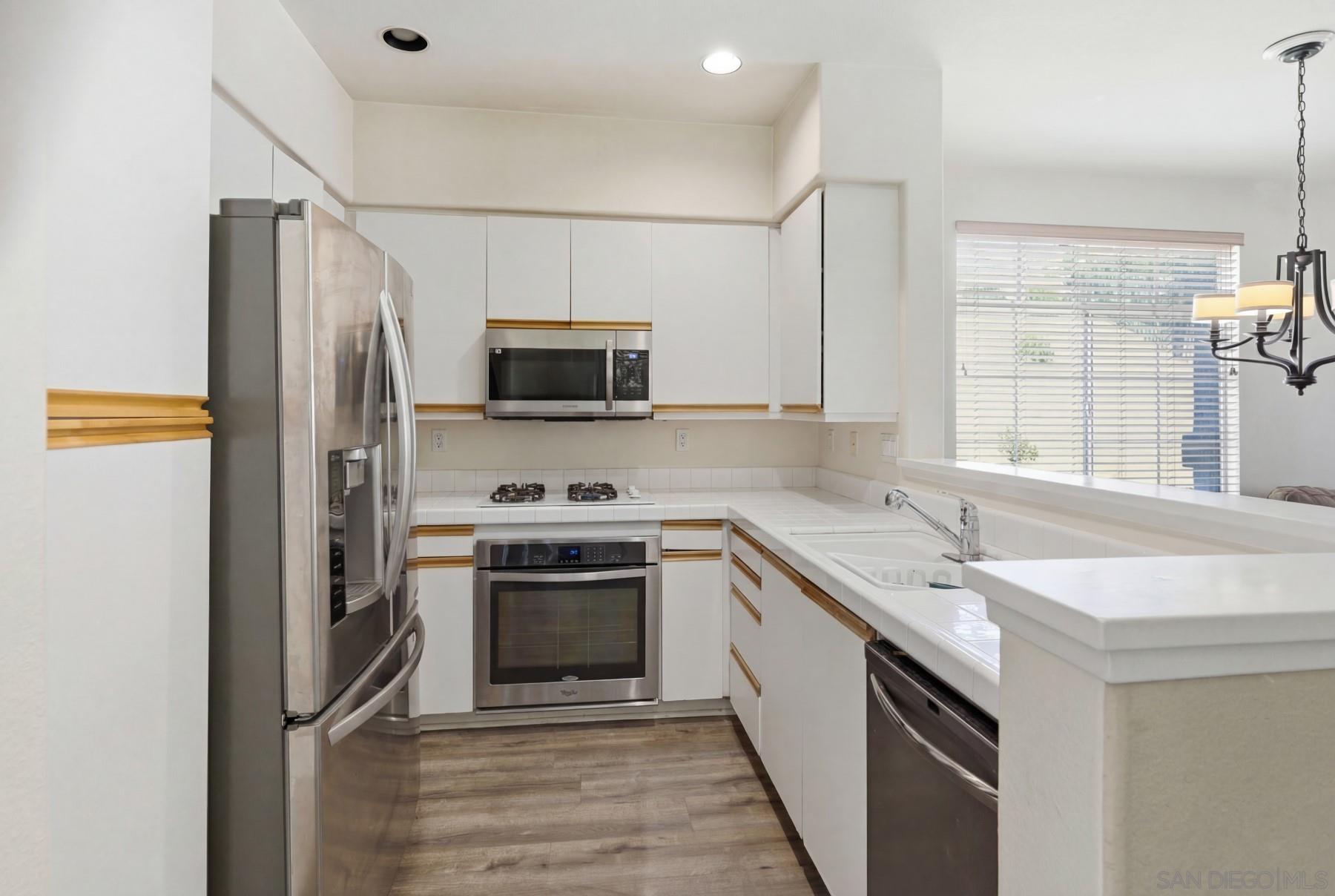 Detail Gallery Image 15 of 31 For 12546  Heatherton Ct  #45,  San Diego,  CA 92128 - 2 Beds | 2 Baths