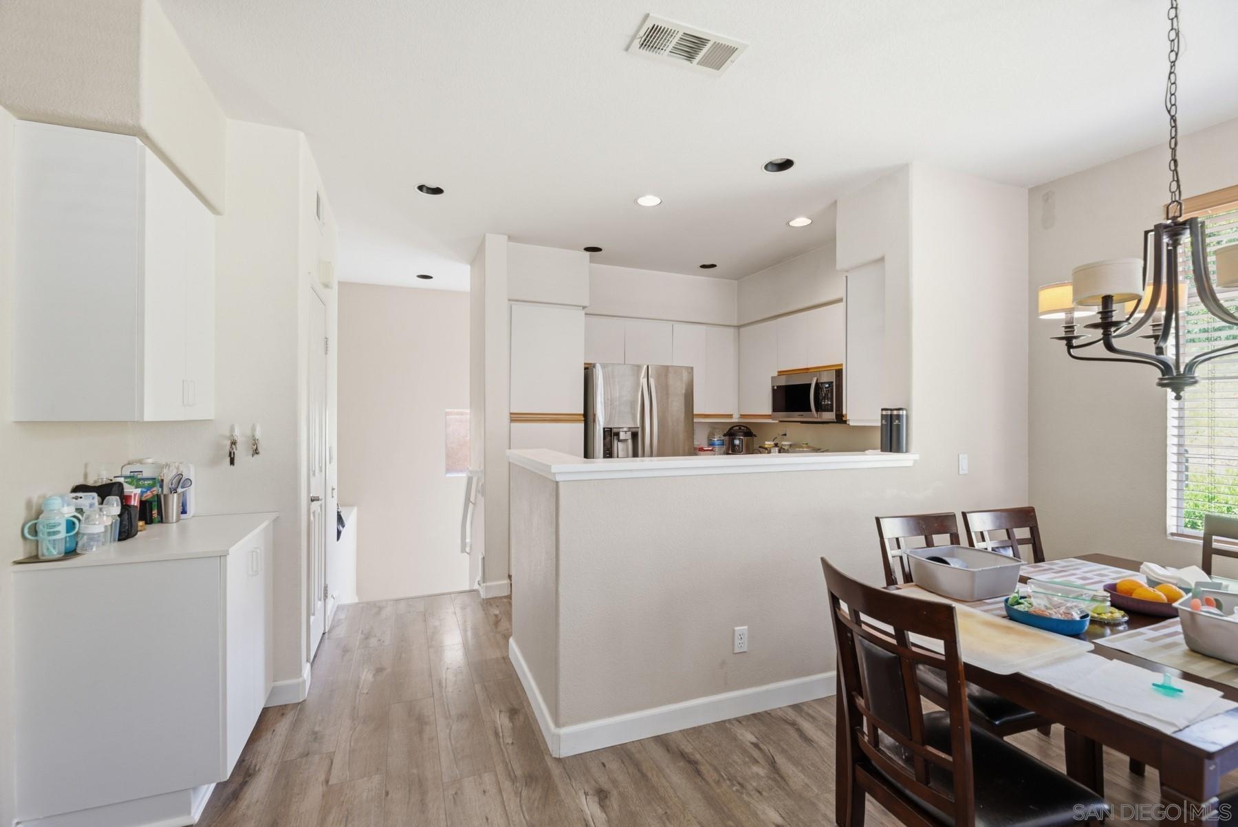 Detail Gallery Image 16 of 31 For 12546  Heatherton Ct  #45,  San Diego,  CA 92128 - 2 Beds | 2 Baths