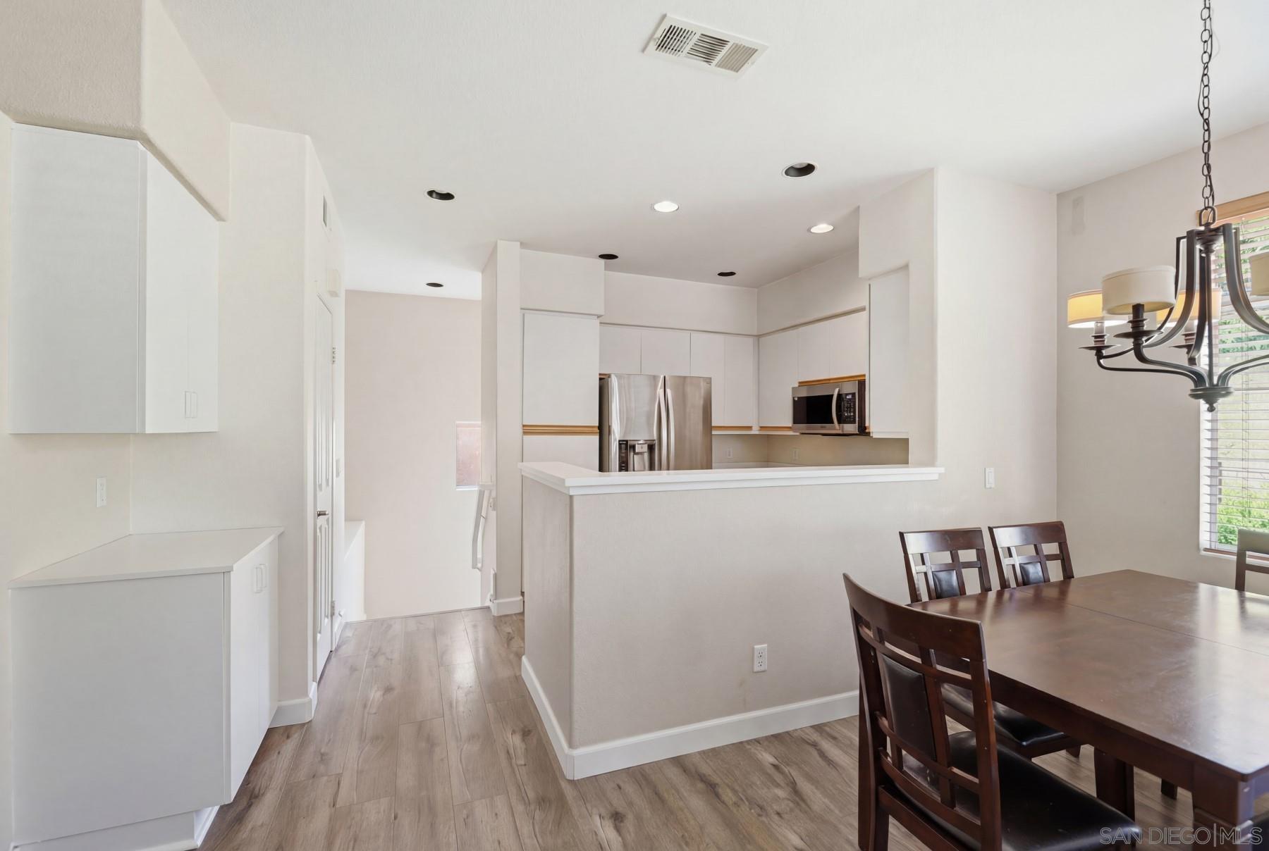 Detail Gallery Image 17 of 31 For 12546  Heatherton Ct  #45,  San Diego,  CA 92128 - 2 Beds | 2 Baths