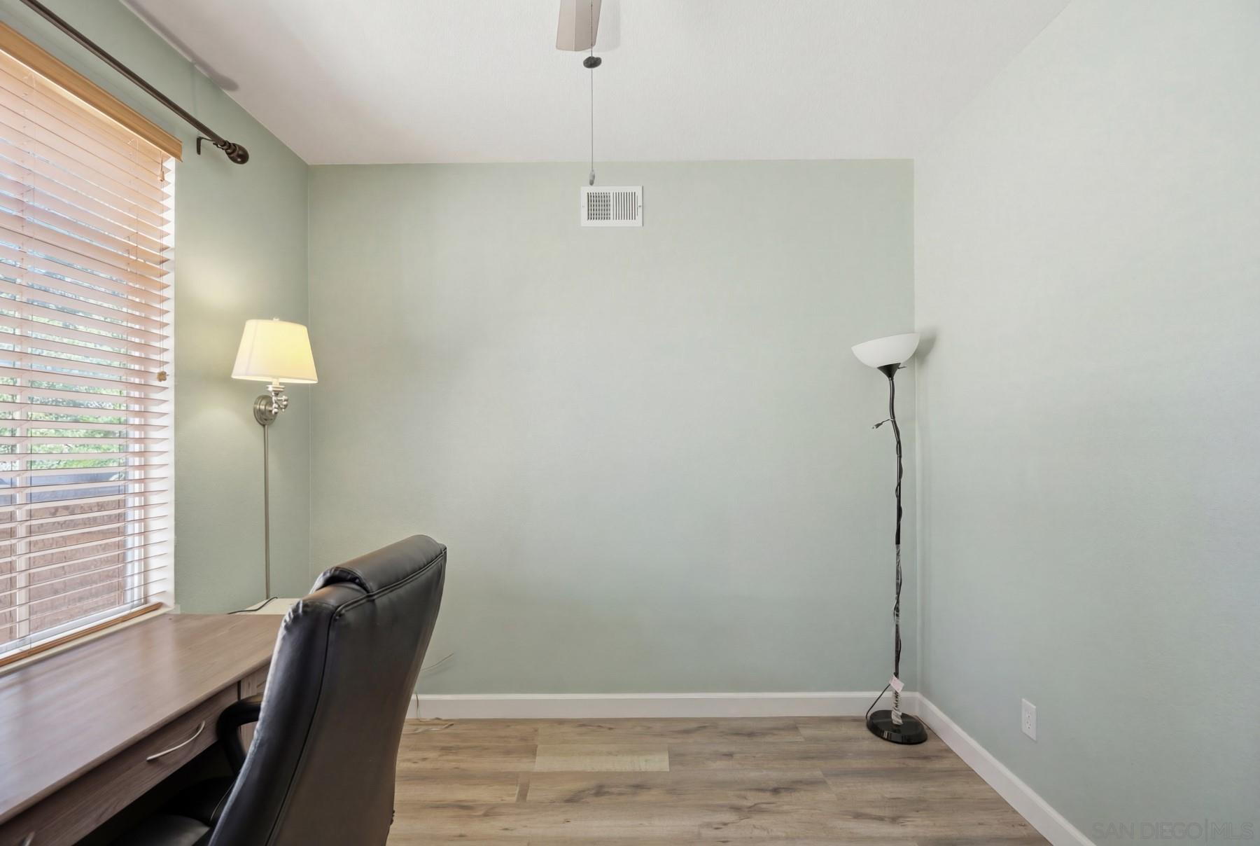 Detail Gallery Image 20 of 31 For 12546  Heatherton Ct  #45,  San Diego,  CA 92128 - 2 Beds | 2 Baths