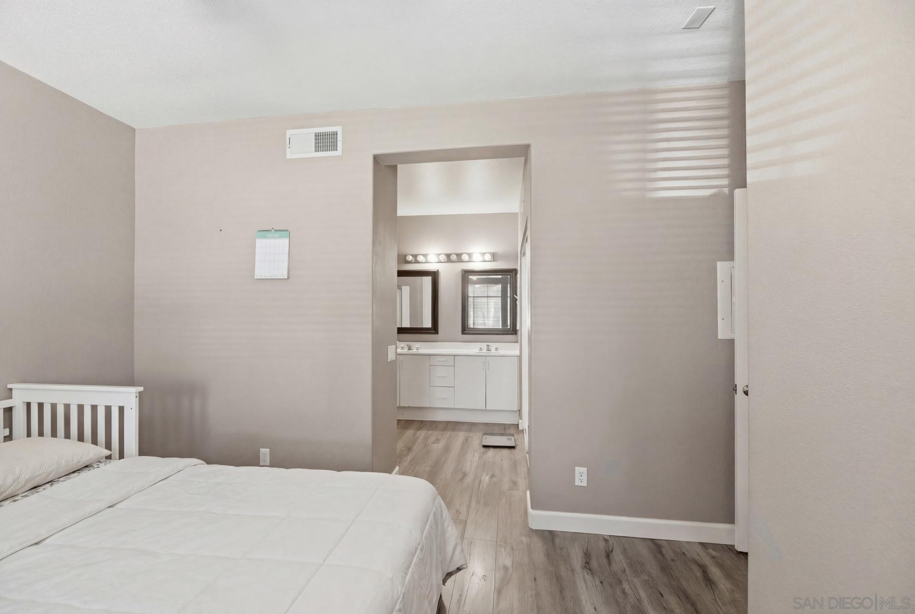 Detail Gallery Image 24 of 31 For 12546  Heatherton Ct  #45,  San Diego,  CA 92128 - 2 Beds | 2 Baths