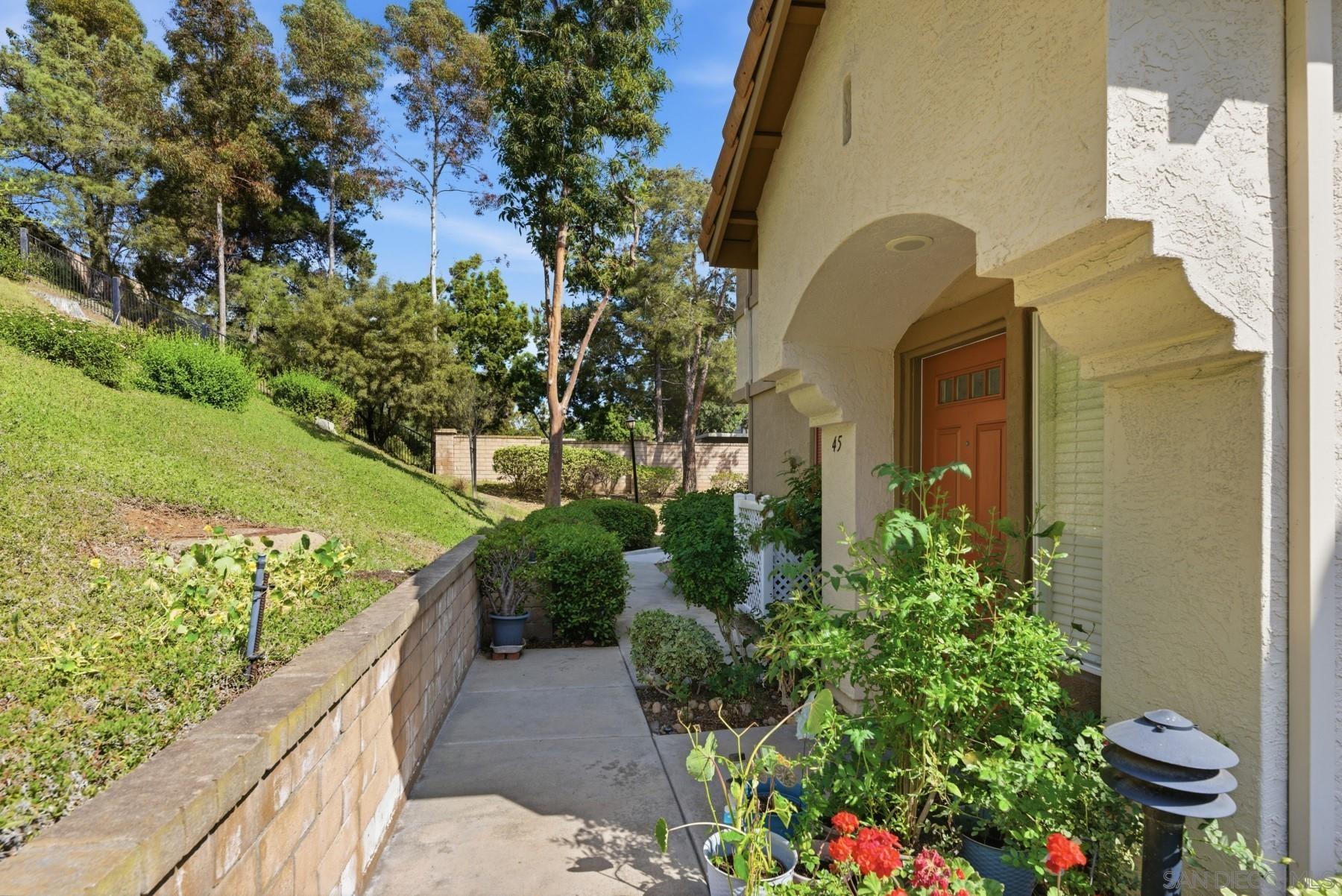 Detail Gallery Image 27 of 31 For 12546  Heatherton Ct  #45,  San Diego,  CA 92128 - 2 Beds | 2 Baths