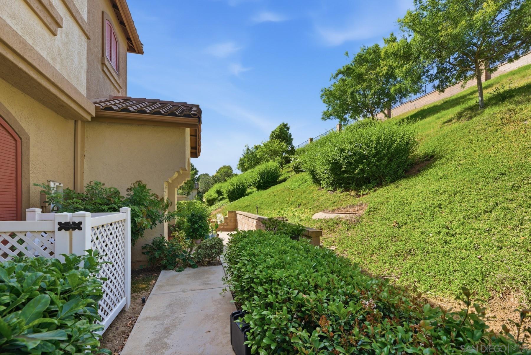 Detail Gallery Image 30 of 31 For 12546  Heatherton Ct  #45,  San Diego,  CA 92128 - 2 Beds | 2 Baths