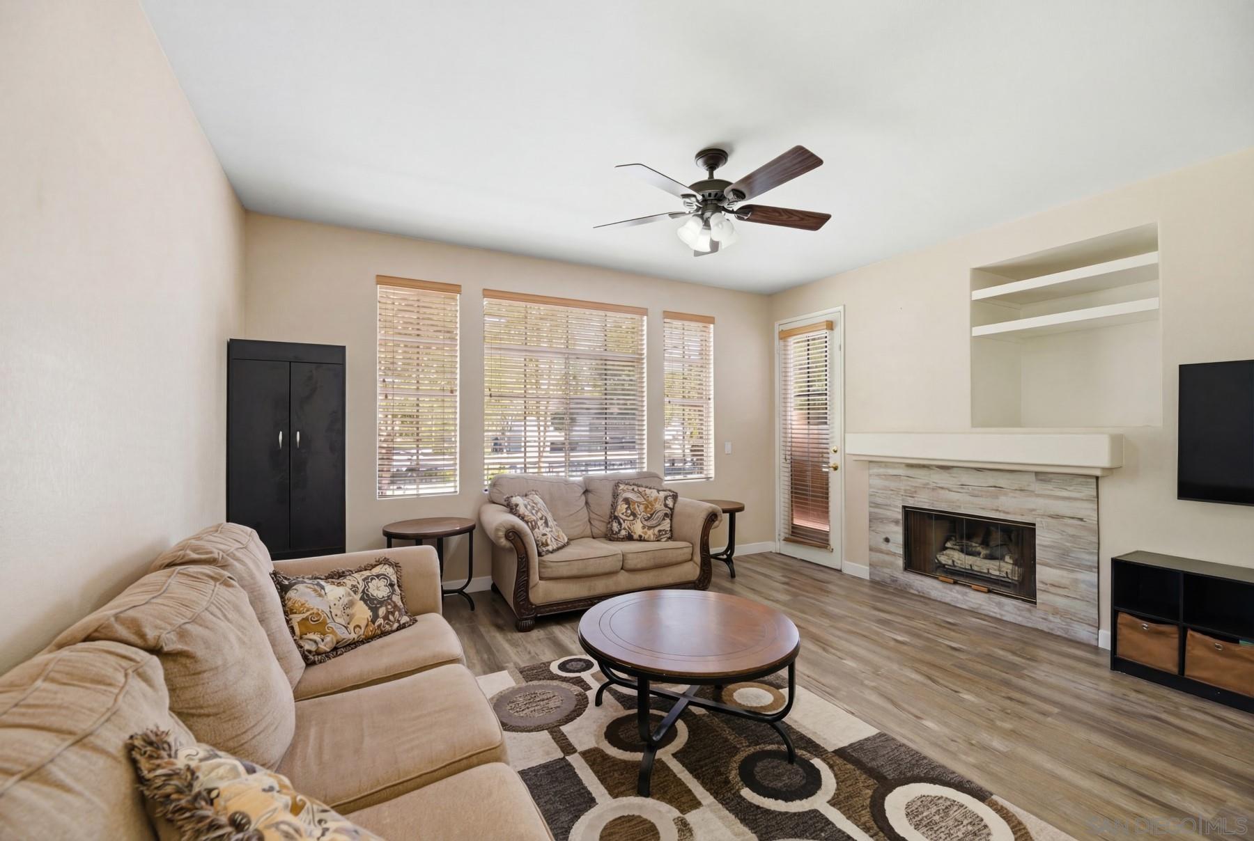 Detail Gallery Image 8 of 31 For 12546  Heatherton Ct  #45,  San Diego,  CA 92128 - 2 Beds | 2 Baths