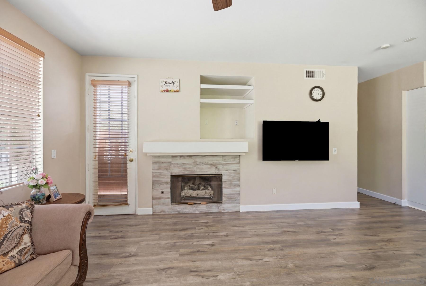 Detail Gallery Image 10 of 31 For 12546  Heatherton Ct  #45,  San Diego,  CA 92128 - 2 Beds | 2 Baths