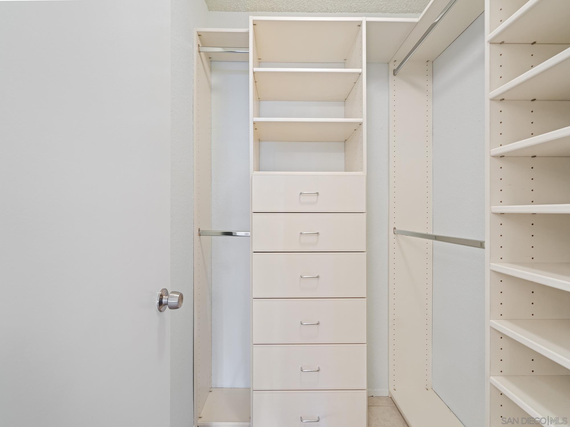 Detail Gallery Image 18 of 29 For 10425  Caminito Cuervo  #209,  San Diego,  CA 92108 - 2 Beds | 2 Baths