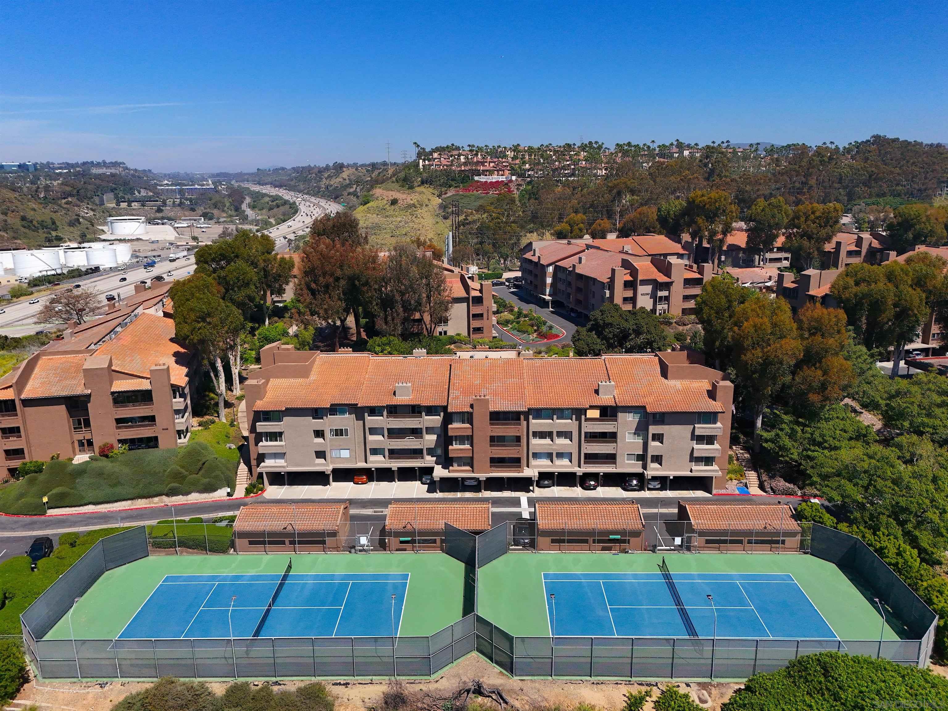 Detail Gallery Image 25 of 29 For 10425  Caminito Cuervo  #209,  San Diego,  CA 92108 - 2 Beds | 2 Baths