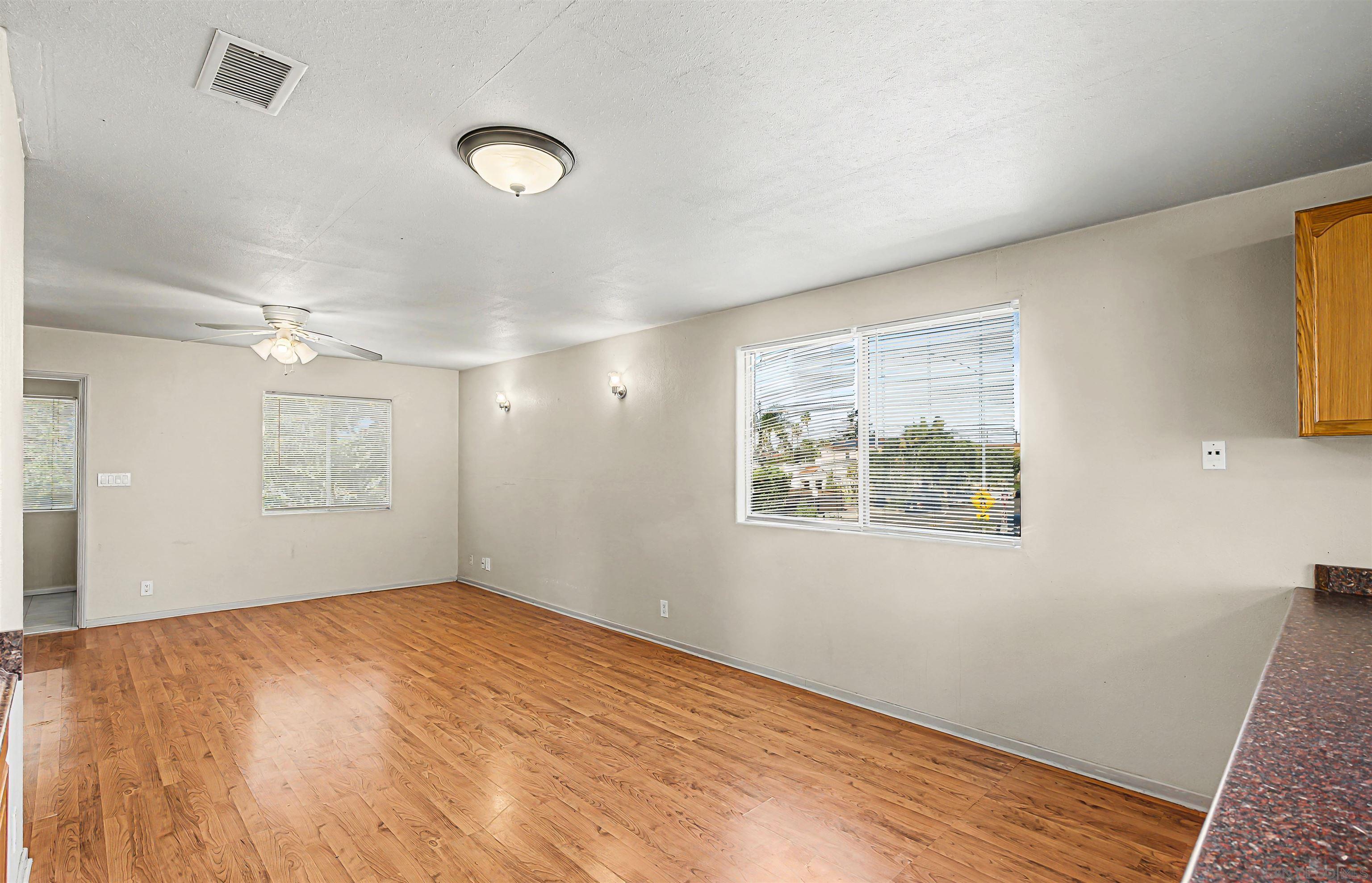 Detail Gallery Image 7 of 33 For 4397-4399  Swift Ave, San Diego,  CA 92104 - 2 Beds | 1 Baths
