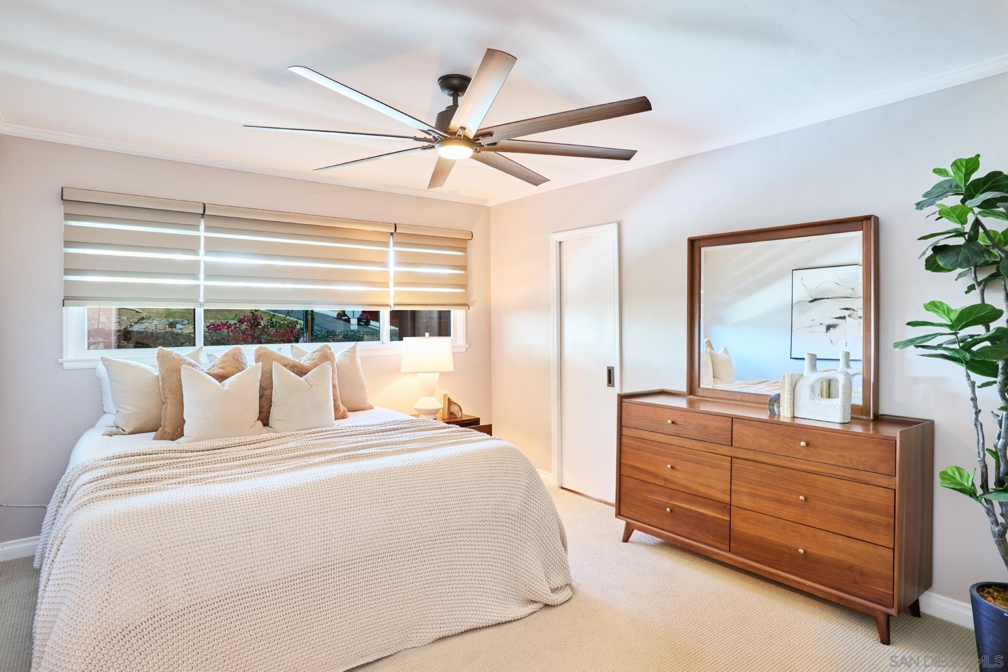 Detail Gallery Image 12 of 25 For 4568  4th Street, La Mesa,  CA 91941 - 4 Beds | 2/1 Baths