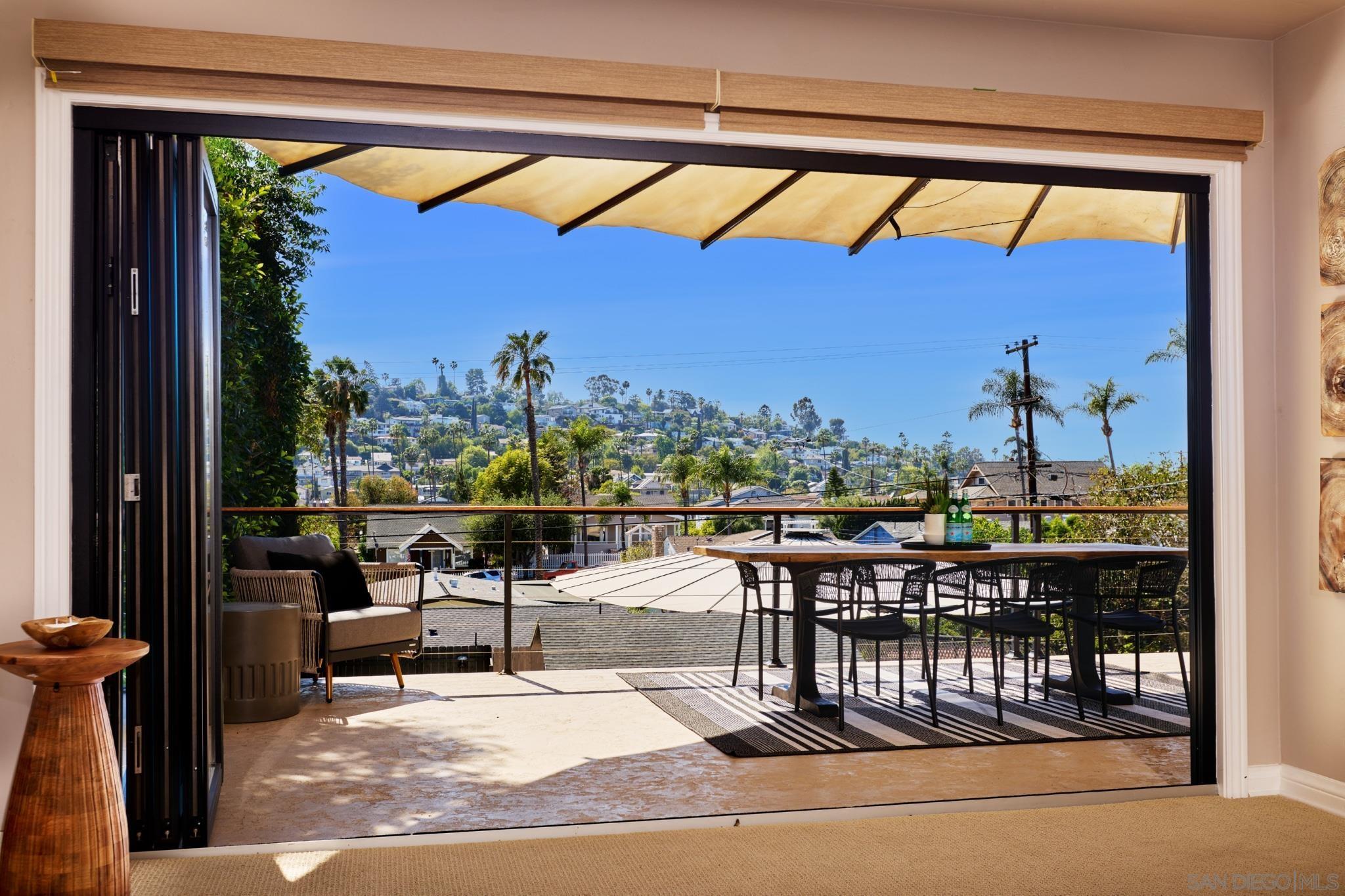 Detail Gallery Image 5 of 25 For 4568  4th Street, La Mesa,  CA 91941 - 4 Beds | 2/1 Baths