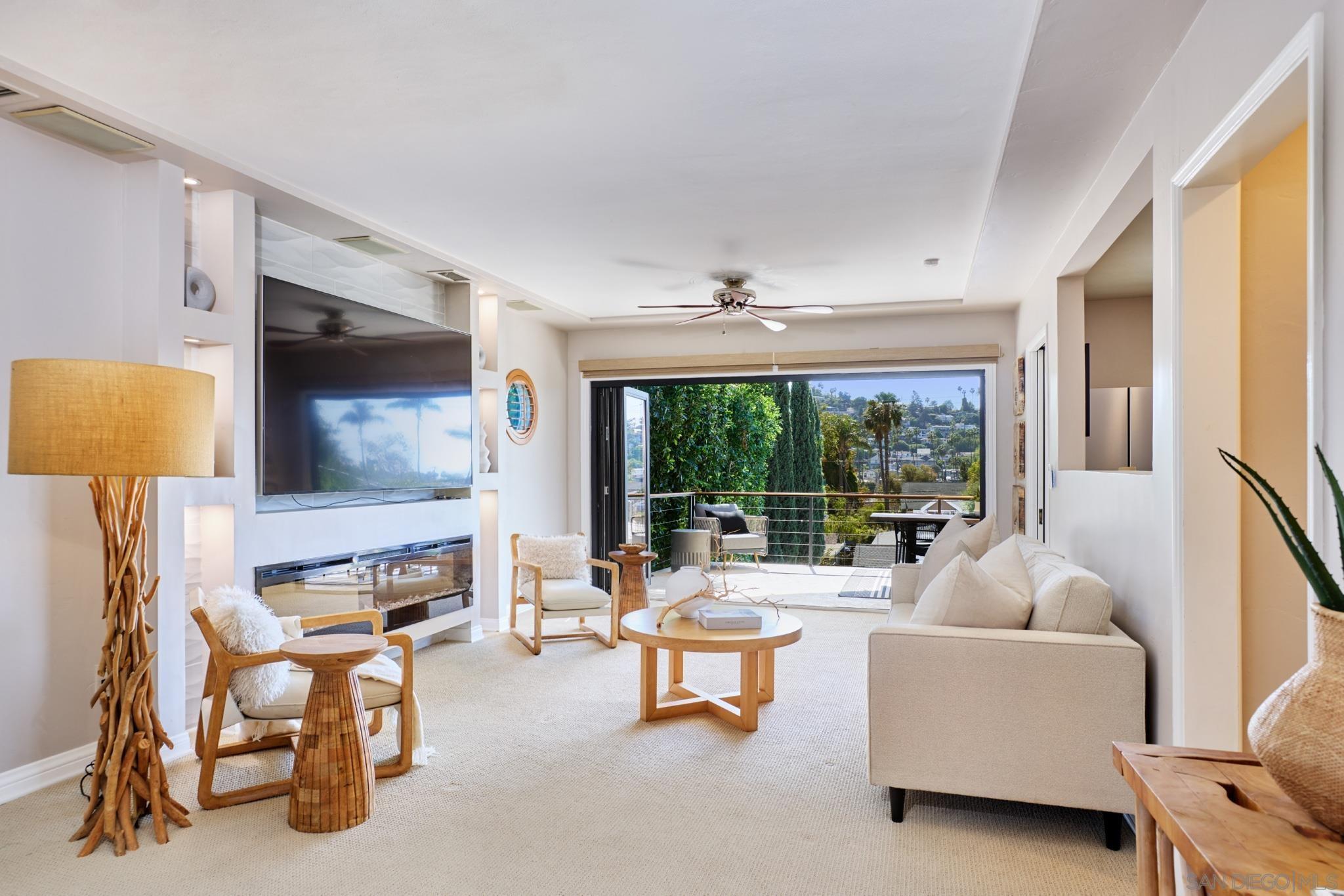 Detail Gallery Image 8 of 25 For 4568  4th Street, La Mesa,  CA 91941 - 4 Beds | 2/1 Baths