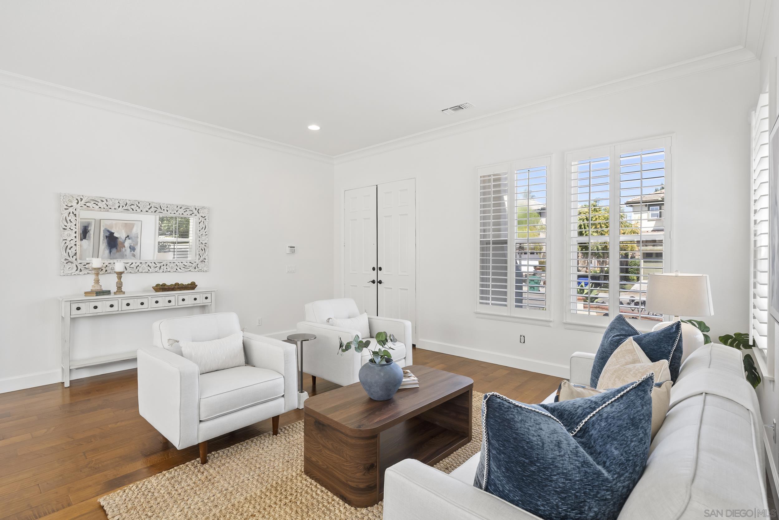 Detail Gallery Image 17 of 58 For 3993  via Cangrejo, San Diego,  CA 92130 - 5 Beds | 3 Baths