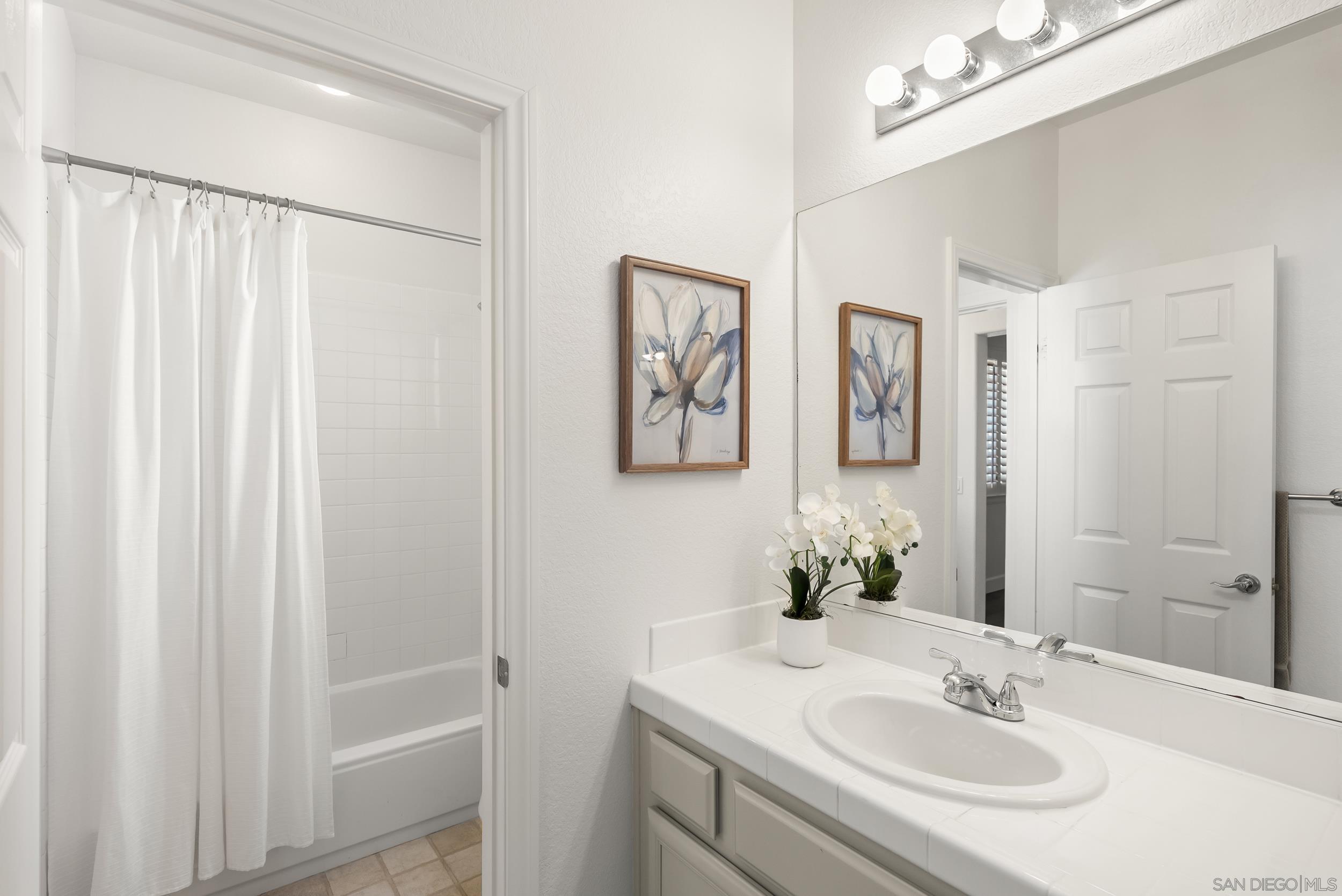 Detail Gallery Image 41 of 58 For 3993  via Cangrejo, San Diego,  CA 92130 - 5 Beds | 3 Baths