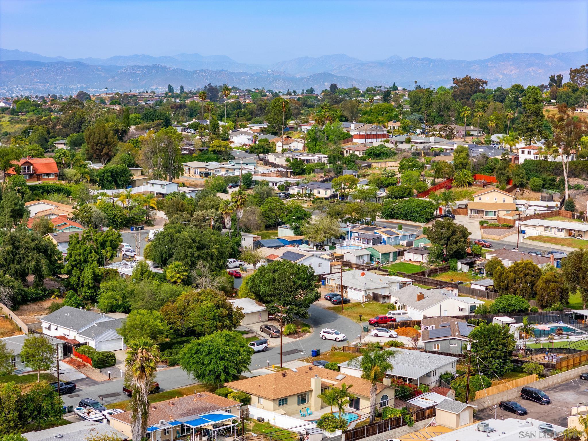 Detail Gallery Image 14 of 21 For 2529  Littleton Road, El Cajon,  CA 92020 - 3 Beds | 2 Baths