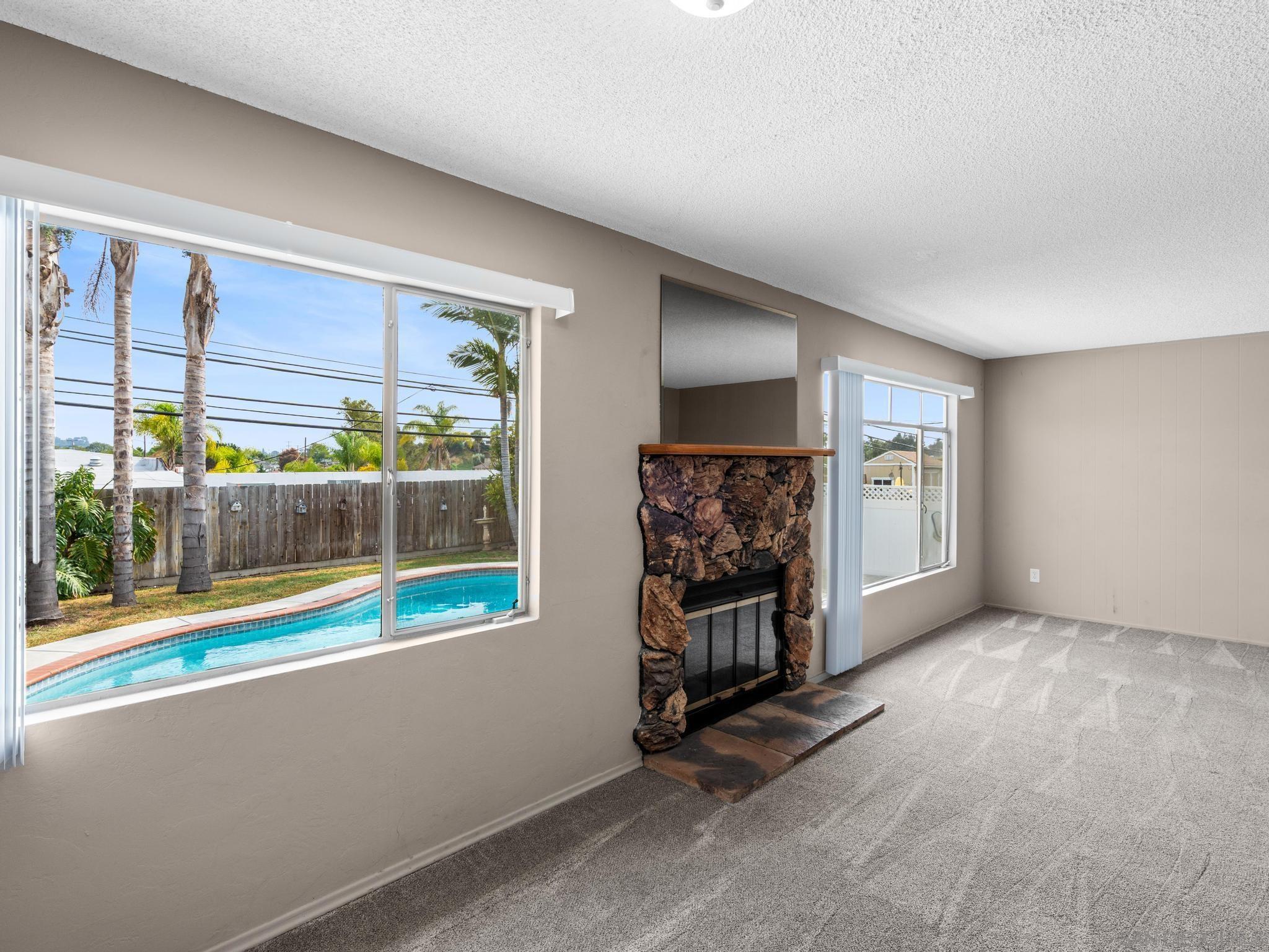 Detail Gallery Image 3 of 21 For 2529  Littleton Road, El Cajon,  CA 92020 - 3 Beds | 2 Baths