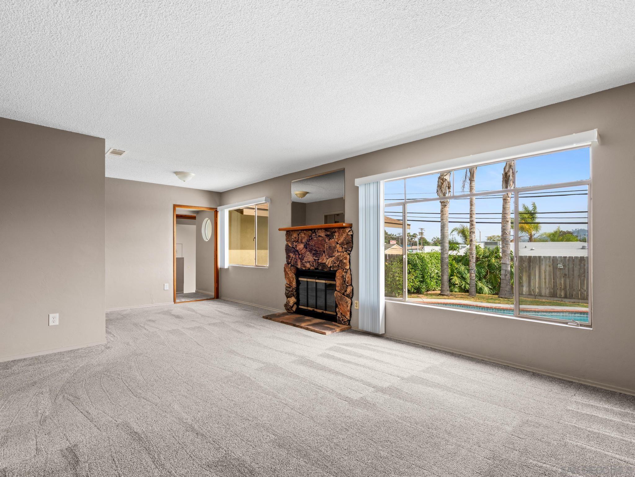 Detail Gallery Image 3 of 24 For 2529  Littleton Road, El Cajon,  CA 92020 - 3 Beds | 2 Baths