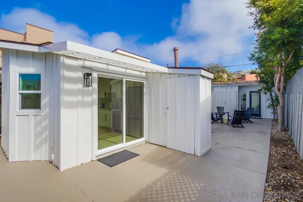 Detail Gallery Image 28 of 37 For 8457  Paseo Del Ocaso, La Jolla,  CA 92037 - 4 Beds | 3 Baths