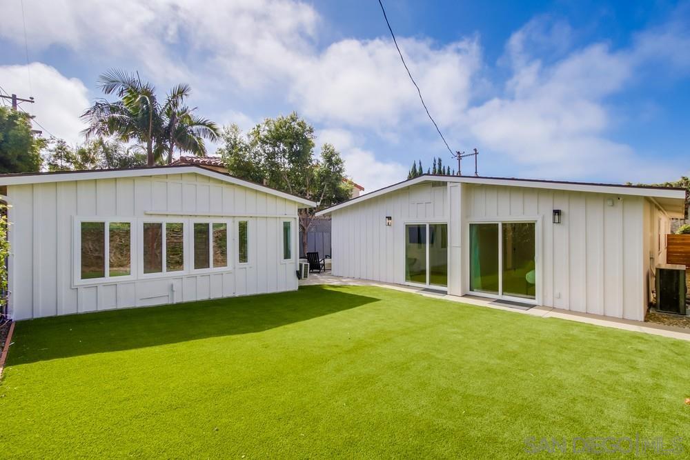 Detail Gallery Image 31 of 37 For 8457  Paseo Del Ocaso, La Jolla,  CA 92037 - 4 Beds | 3 Baths