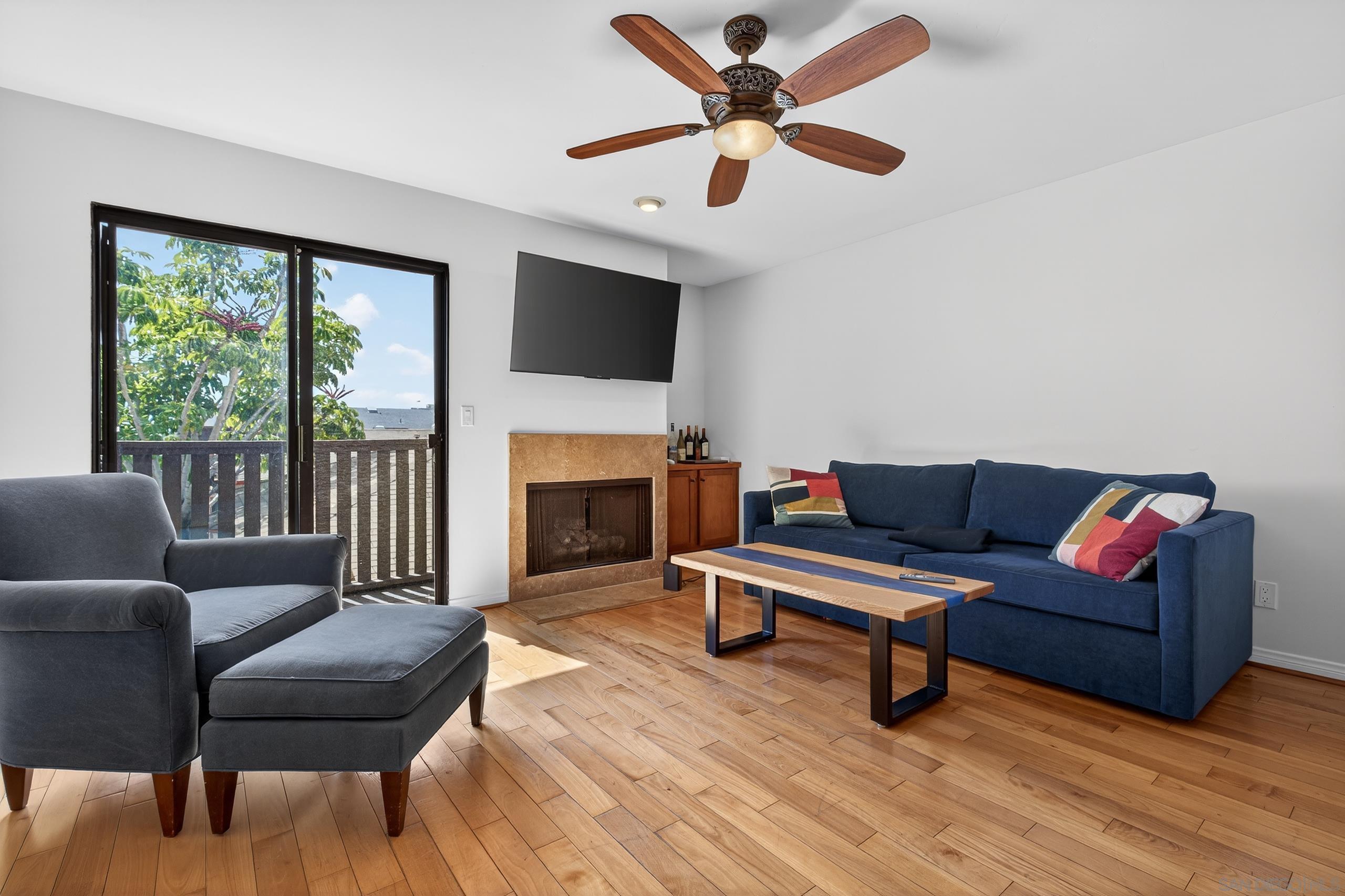 Detail Gallery Image 13 of 27 For 4046  Iowa St.  1, San Diego,  CA 92104 - 2 Beds | 2 Baths