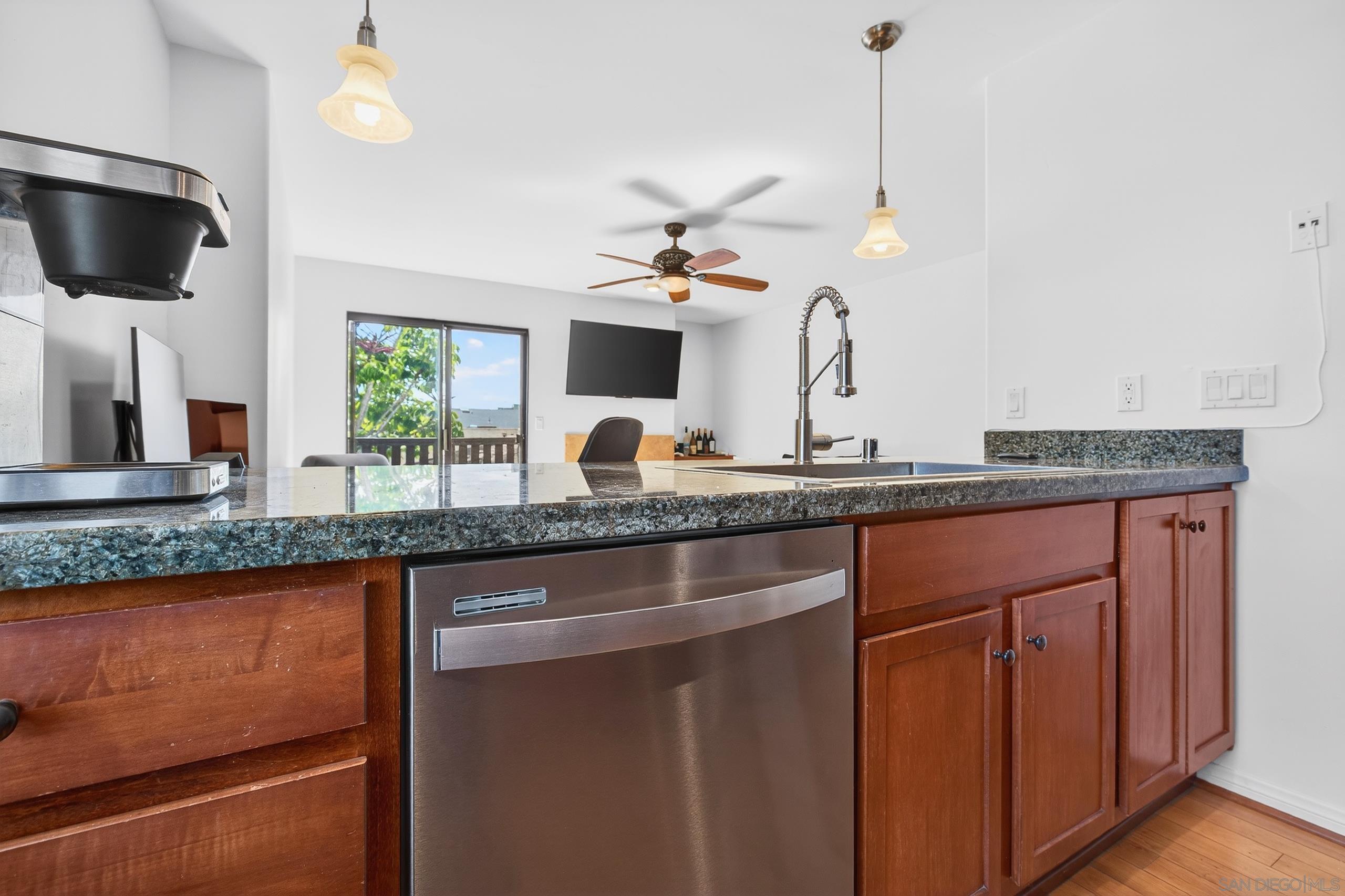 Detail Gallery Image 17 of 27 For 4046  Iowa St.  1, San Diego,  CA 92104 - 2 Beds | 2 Baths