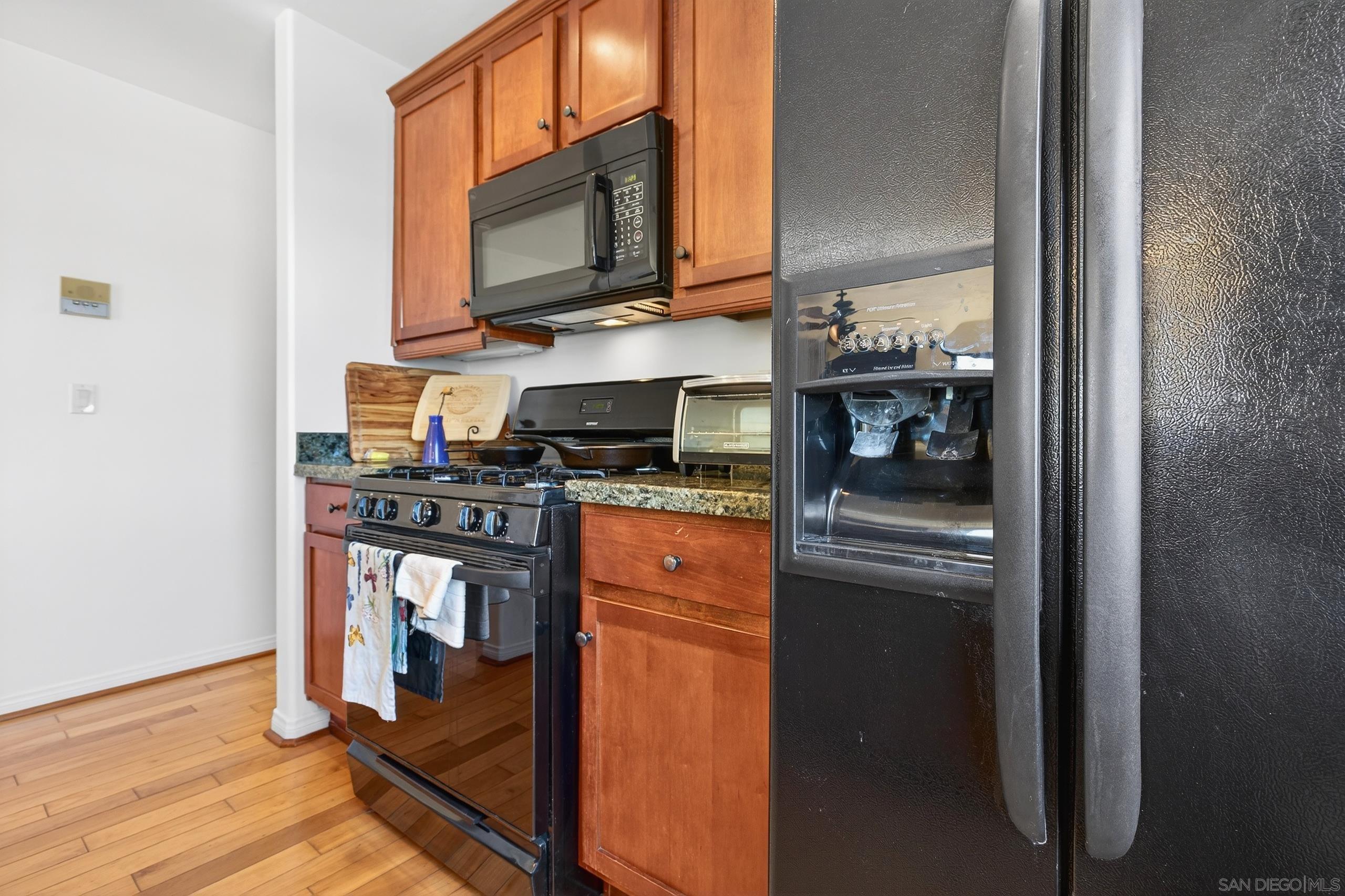 Detail Gallery Image 18 of 27 For 4046  Iowa St.  1, San Diego,  CA 92104 - 2 Beds | 2 Baths