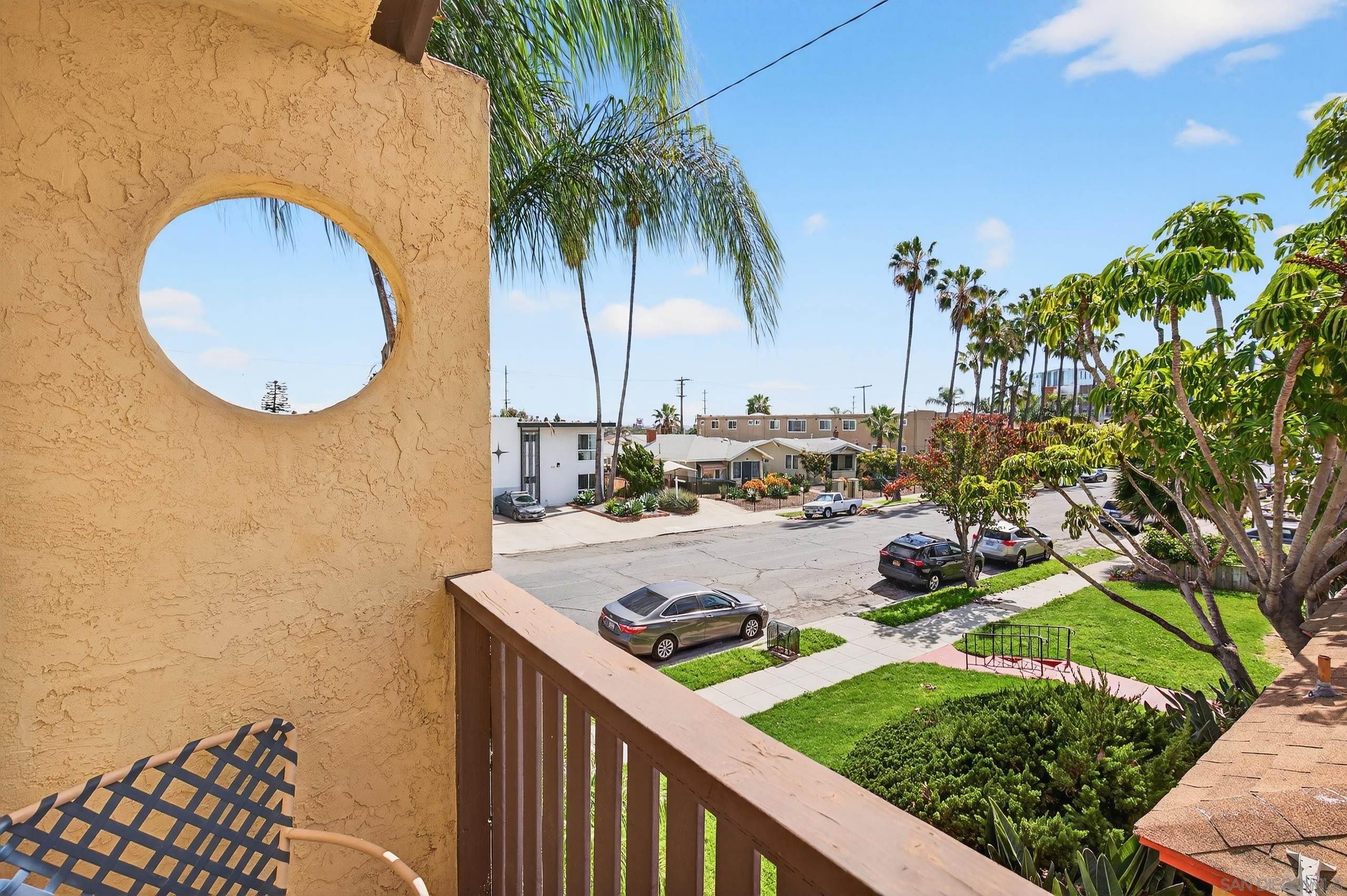Detail Gallery Image 9 of 27 For 4046  Iowa St.  1, San Diego,  CA 92104 - 2 Beds | 2 Baths