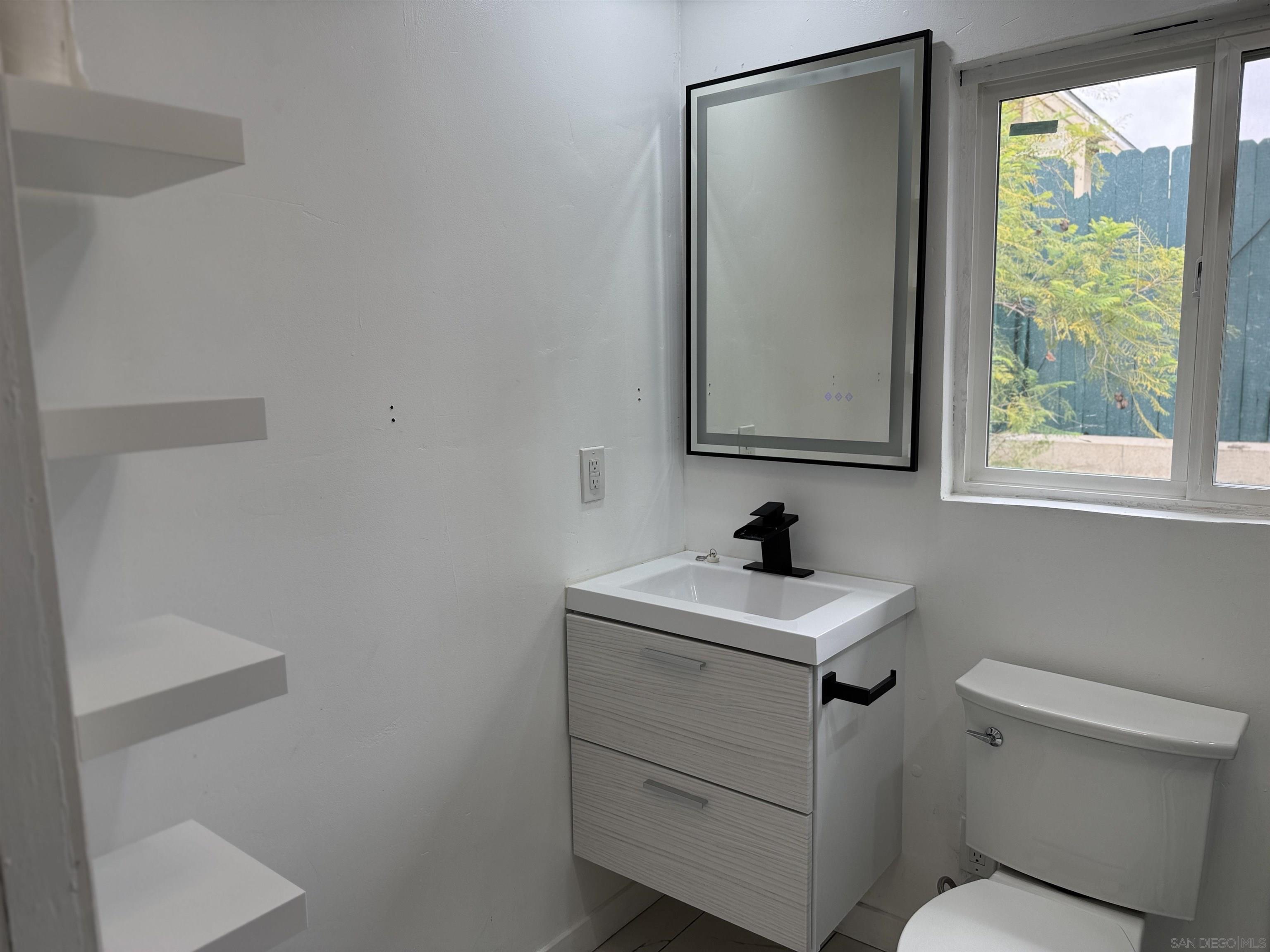 Detail Gallery Image 19 of 31 For 3669  Swift, San Diego,  CA 92104 - 1 Beds | 1 Baths