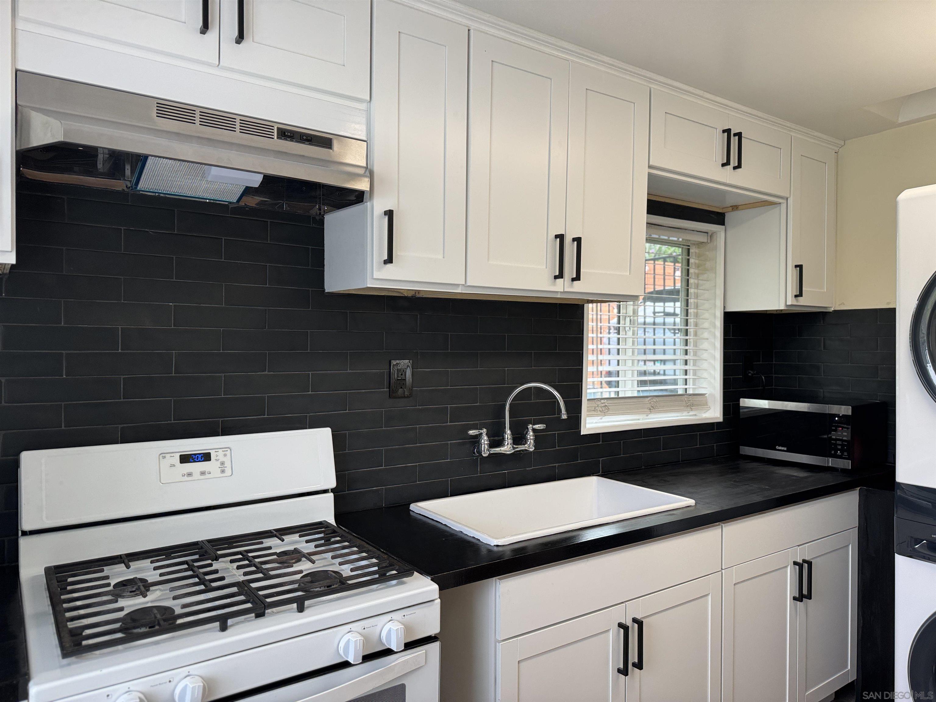 Detail Gallery Image 23 of 31 For 3669  Swift, San Diego,  CA 92104 - 1 Beds | 1 Baths