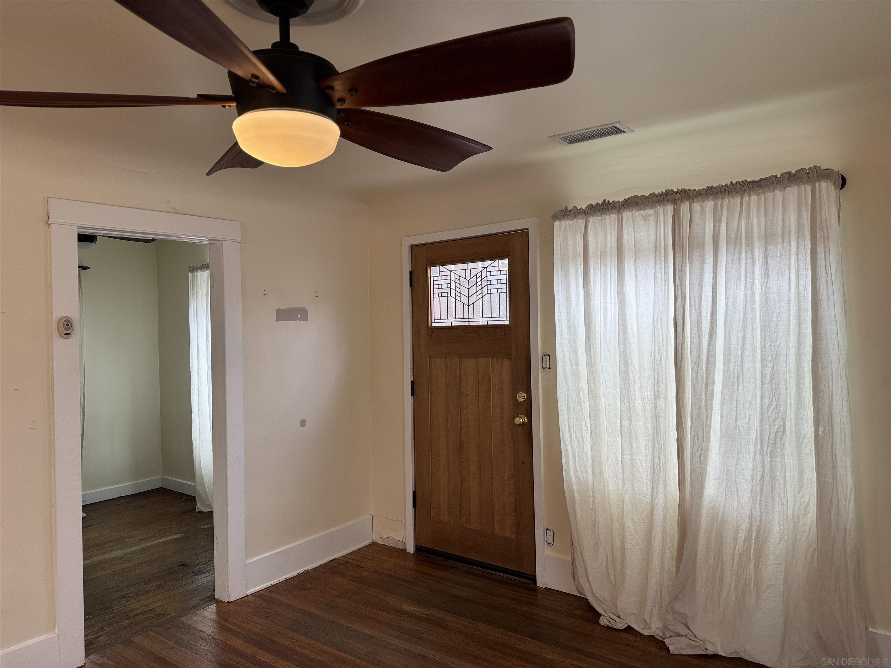 Detail Gallery Image 7 of 31 For 3669  Swift, San Diego,  CA 92104 - 1 Beds | 1 Baths