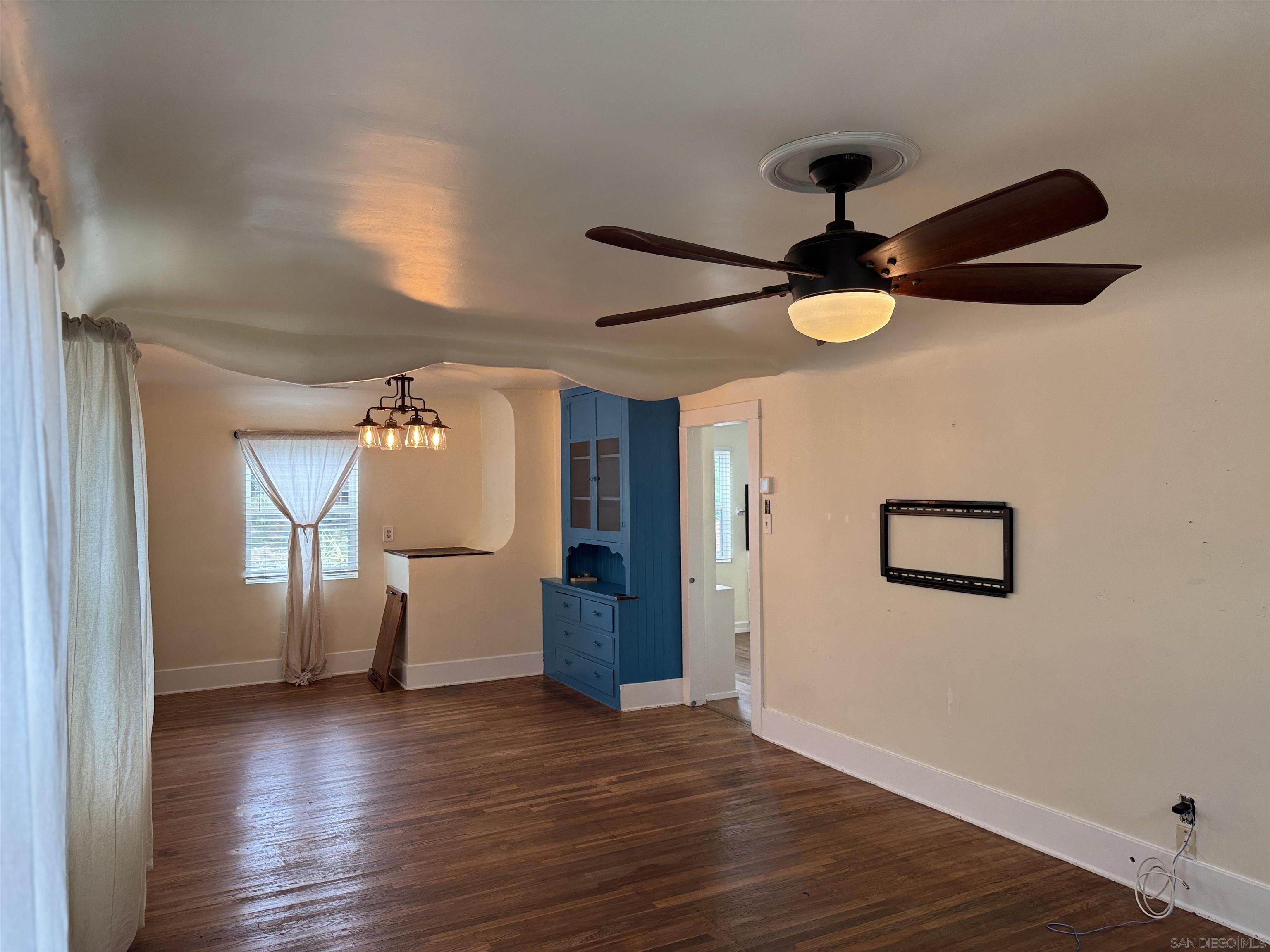 Detail Gallery Image 8 of 31 For 3669  Swift, San Diego,  CA 92104 - 1 Beds | 1 Baths