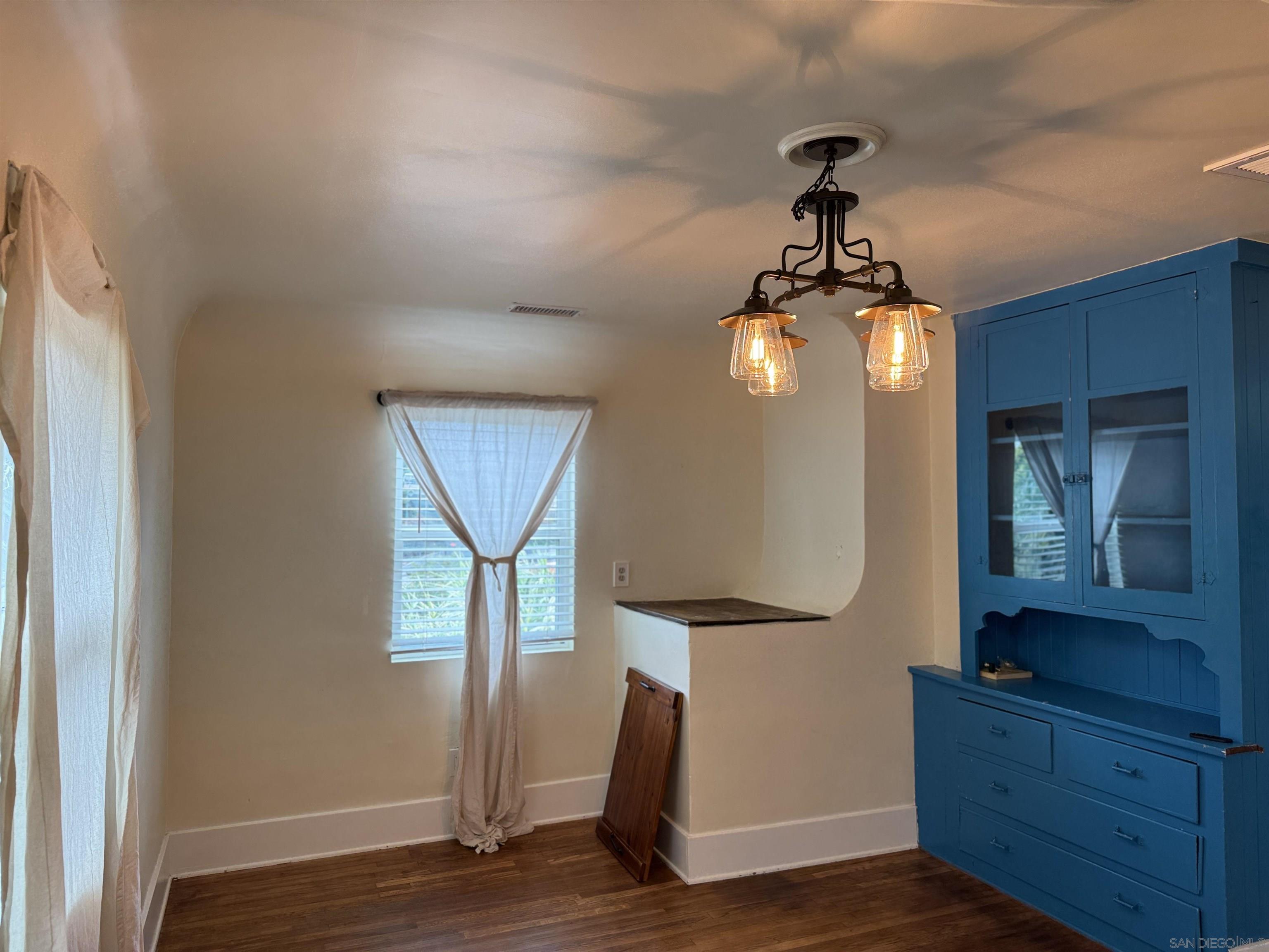 Detail Gallery Image 10 of 31 For 3669  Swift, San Diego,  CA 92104 - 1 Beds | 1 Baths