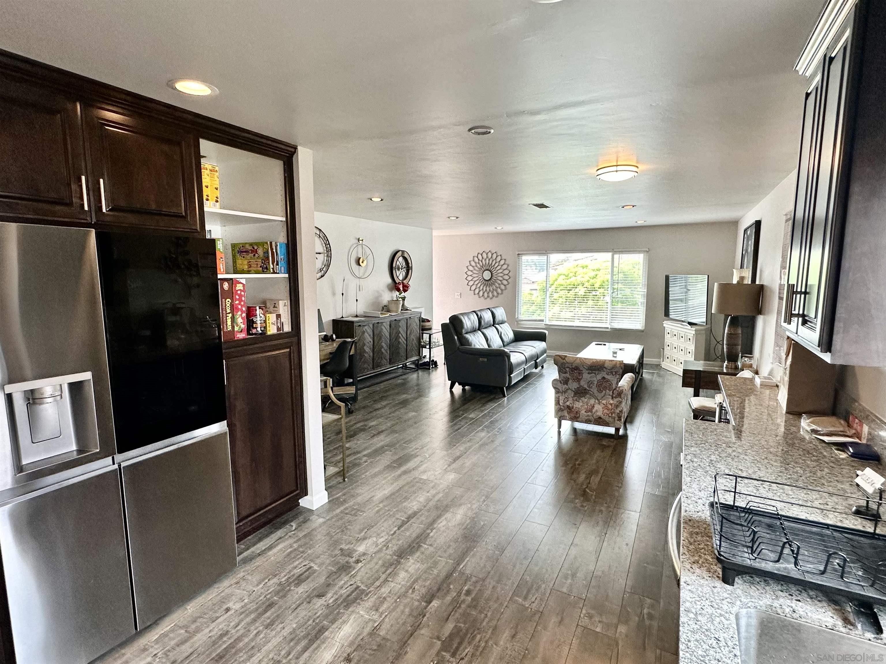 Detail Gallery Image 12 of 36 For 9829  Caspi Gardens  #UNIT 8,  Santee,  CA 92071 - 3 Beds | 2 Baths