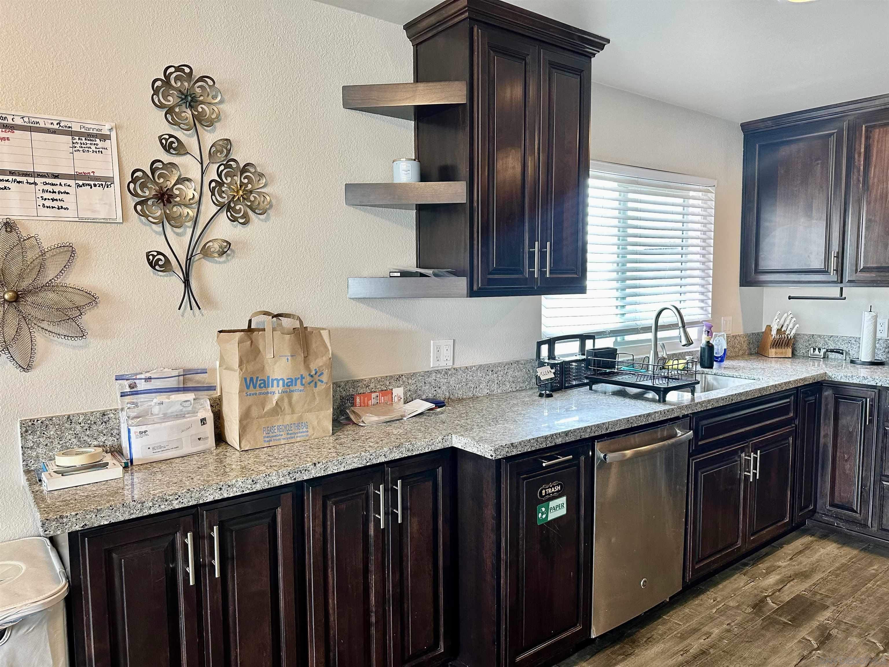 Detail Gallery Image 13 of 36 For 9829  Caspi Gardens  #UNIT 8,  Santee,  CA 92071 - 3 Beds | 2 Baths