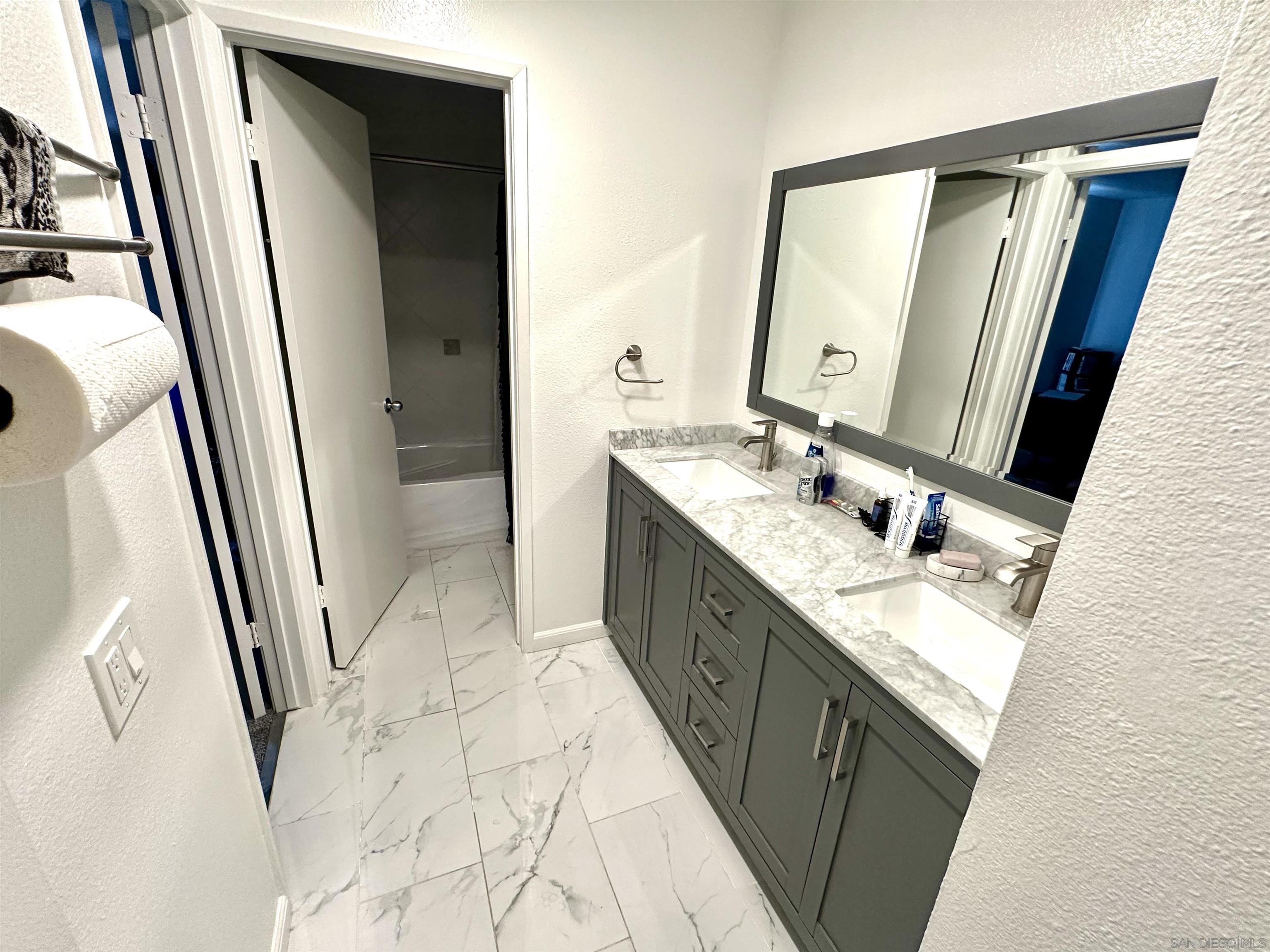 Detail Gallery Image 18 of 36 For 9829  Caspi Gardens  #UNIT 8,  Santee,  CA 92071 - 3 Beds | 2 Baths