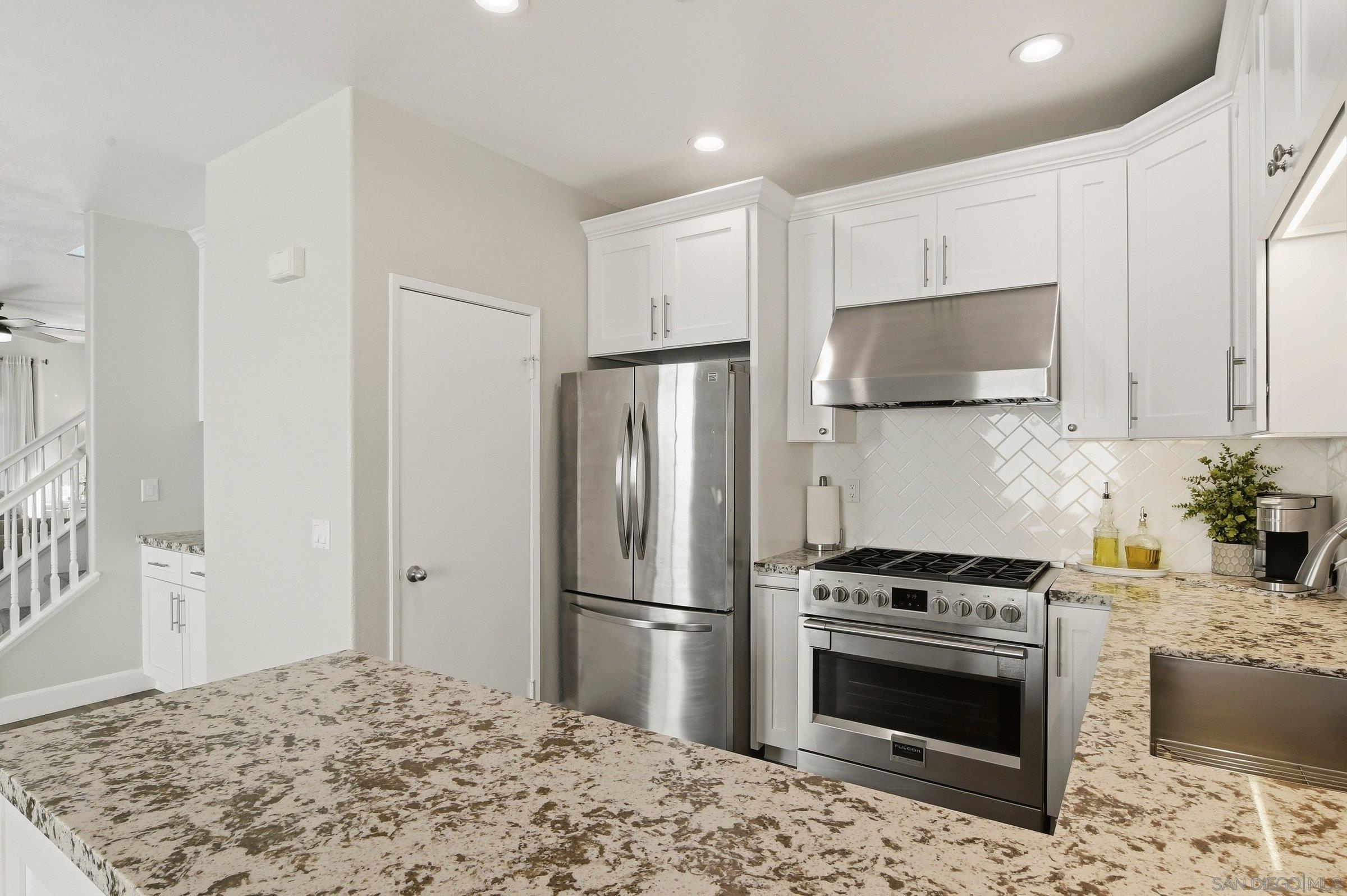 Detail Gallery Image 11 of 34 For 1942  Parker Mountain, Chula Vista,  CA 91913 - 4 Beds | 2/1 Baths