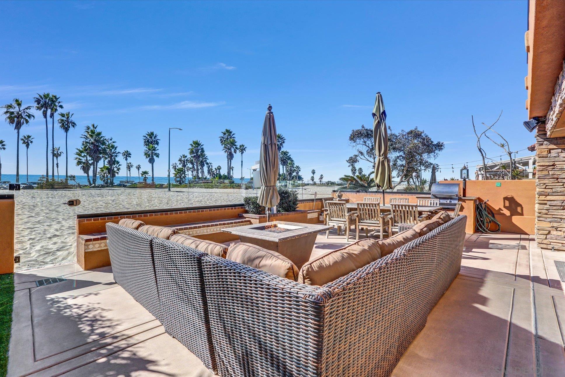 Detail Gallery Image 12 of 67 For 2636-38  Strand Way, San Diego,  CA 92109 - 4 Beds | 5 Baths