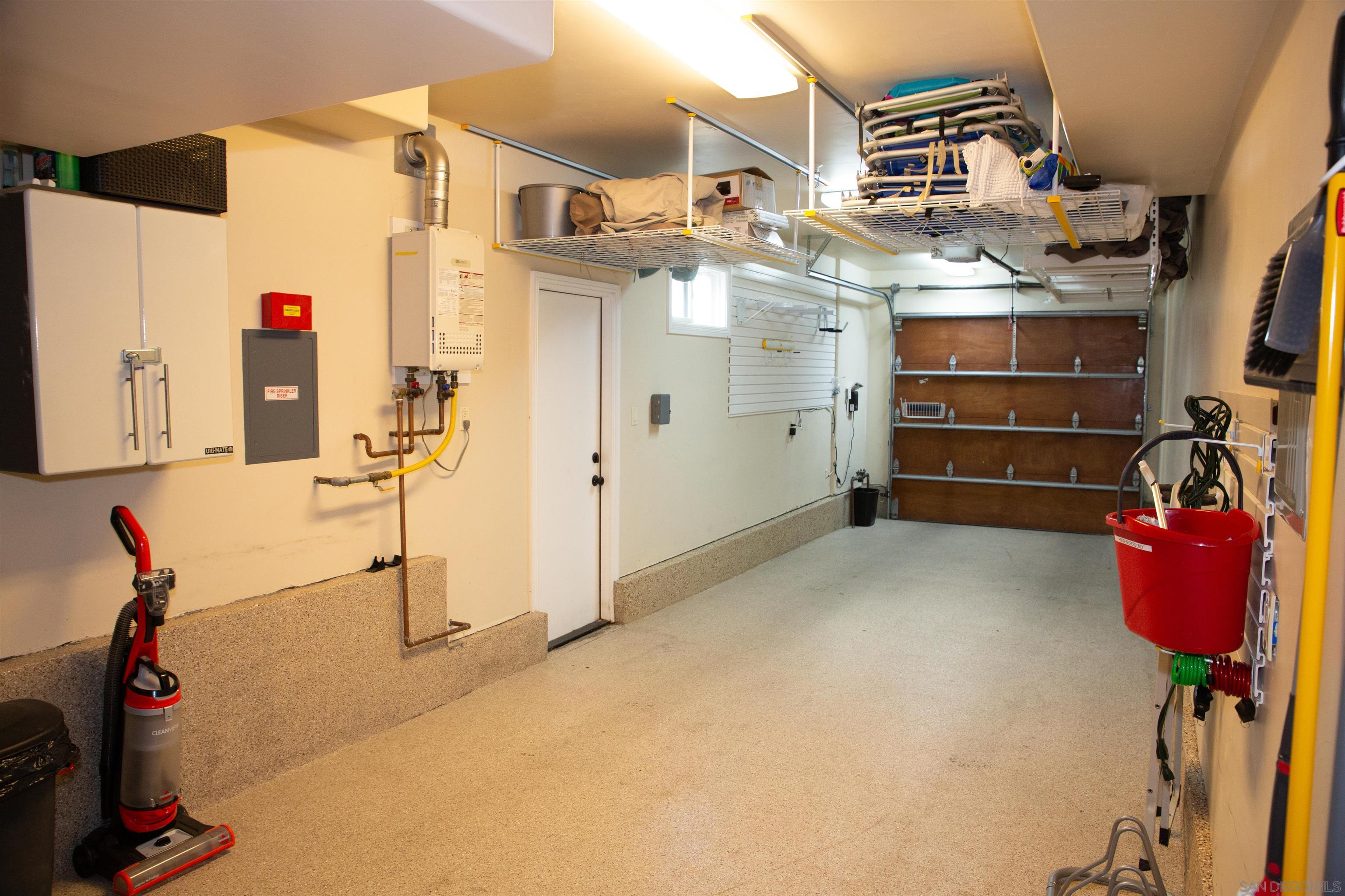 Detail Gallery Image 16 of 67 For 2636-38  Strand Way, San Diego,  CA 92109 - 4 Beds | 5 Baths