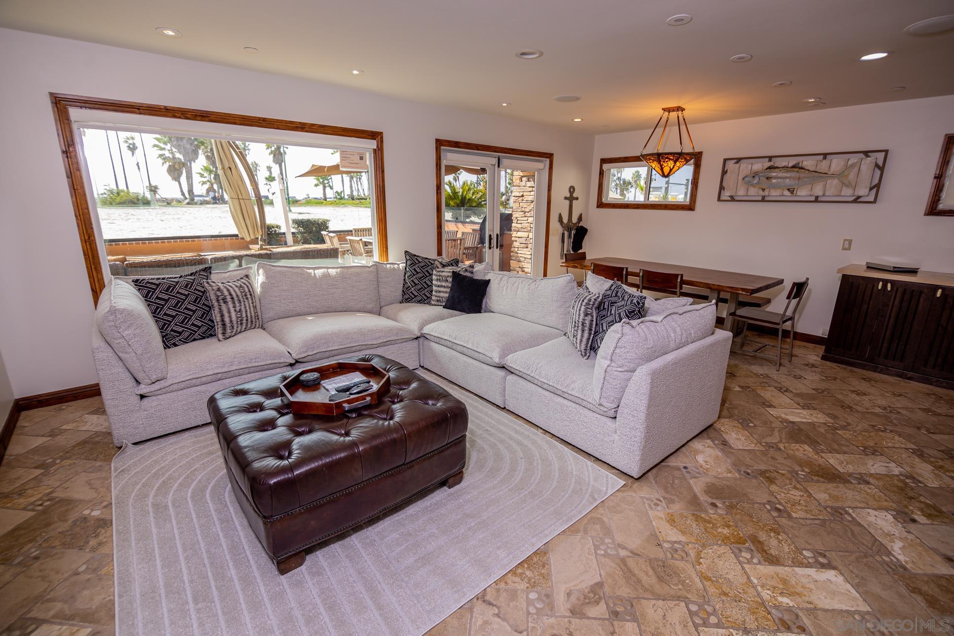 Detail Gallery Image 23 of 67 For 2636-38  Strand Way, San Diego,  CA 92109 - 4 Beds | 5 Baths