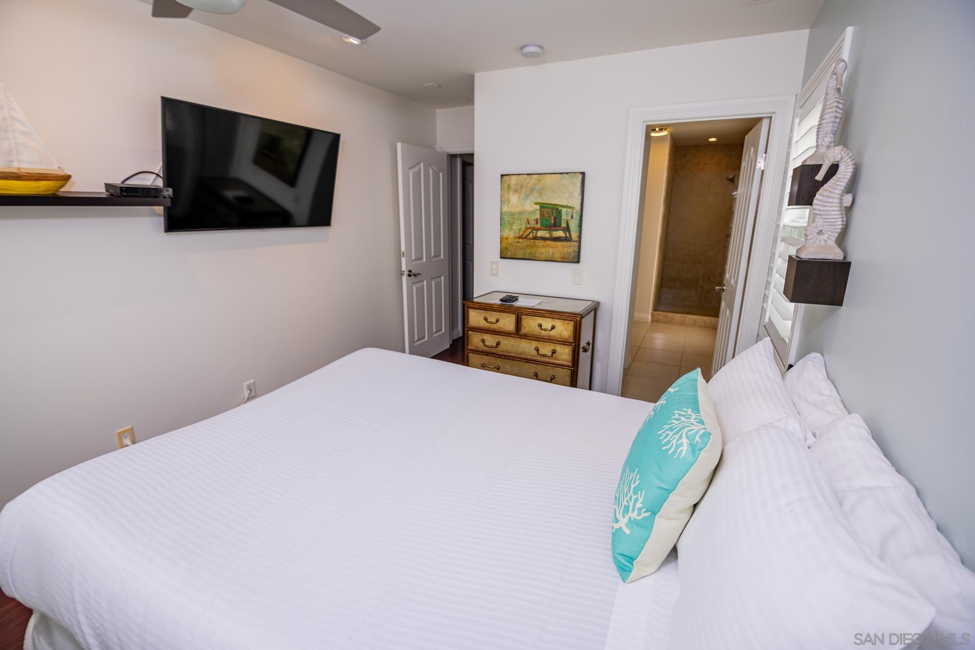 Detail Gallery Image 54 of 67 For 2636-38  Strand Way, San Diego,  CA 92109 - 4 Beds | 5 Baths