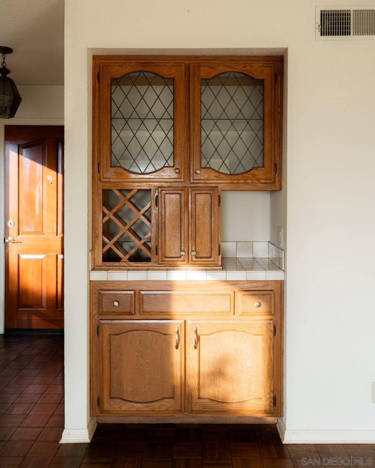 Detail Gallery Image 11 of 46 For 2767  Vista Del Oro, Carlsbad,  CA 92009 - 3 Beds | 2/1 Baths